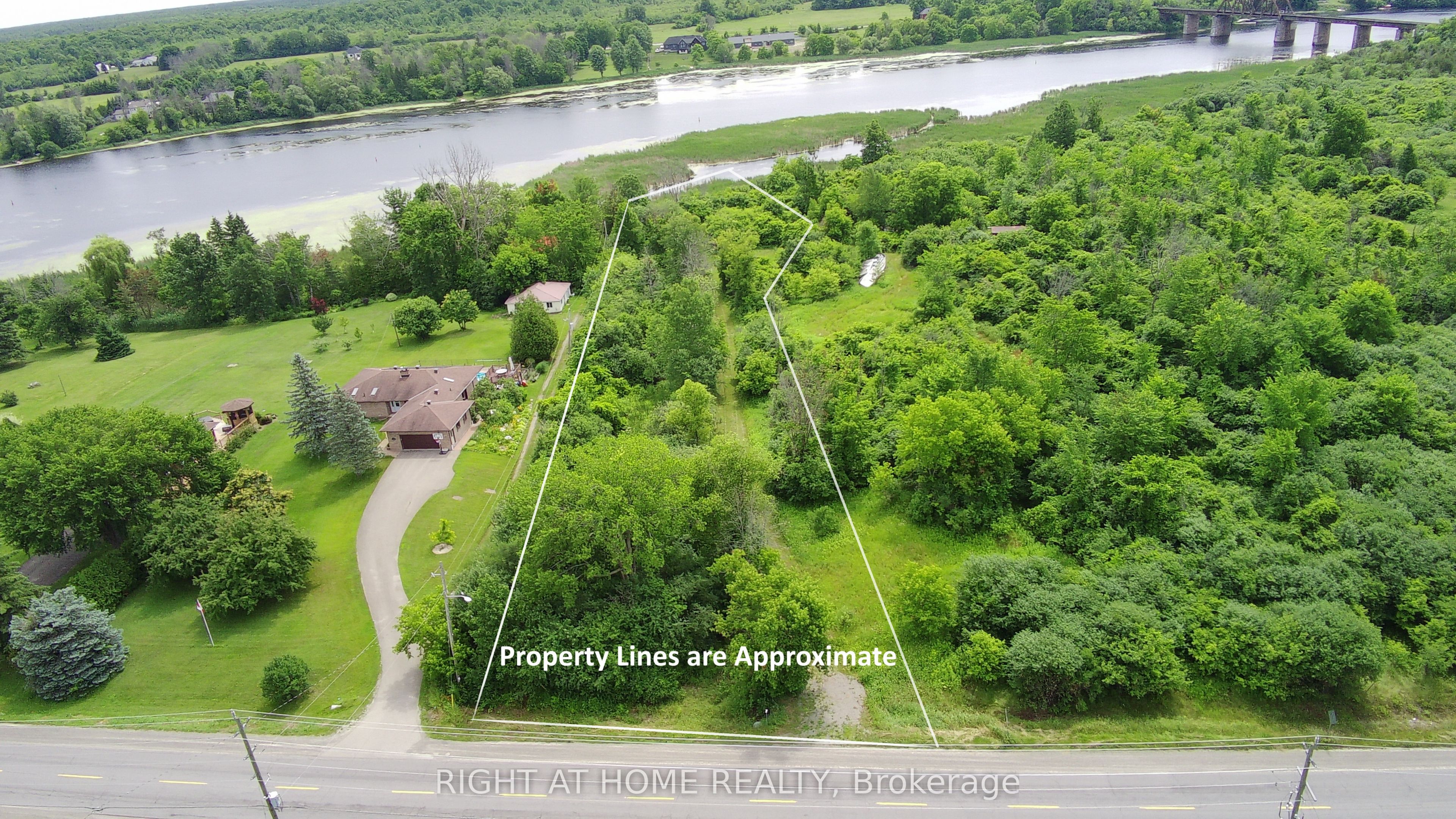 00 HERITAGE Drive Property Photo 1