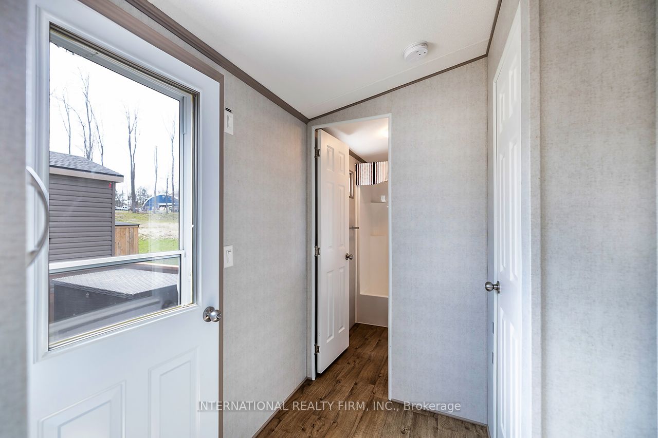 34 Glen Abbey 1235 Villiers Line Property Photo 8