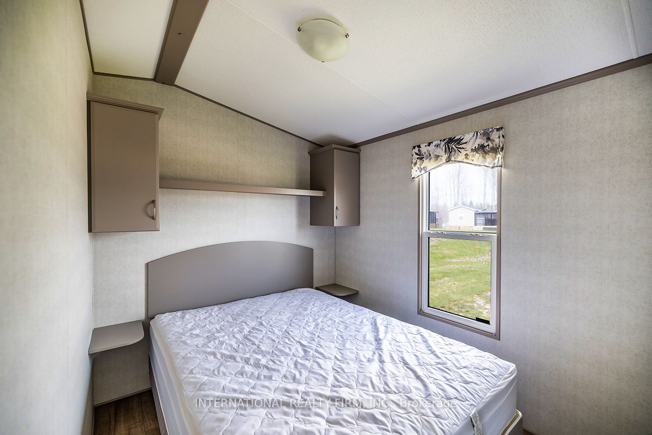 34 Glen Abbey 1235 Villiers Line Property Photo 10