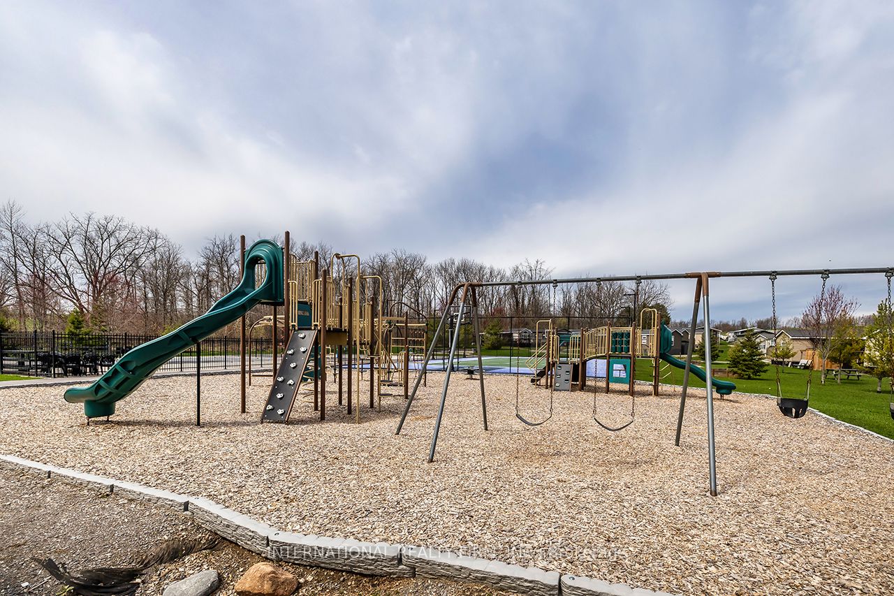 34 Glen Abbey 1235 Villiers Line Property Photo 17