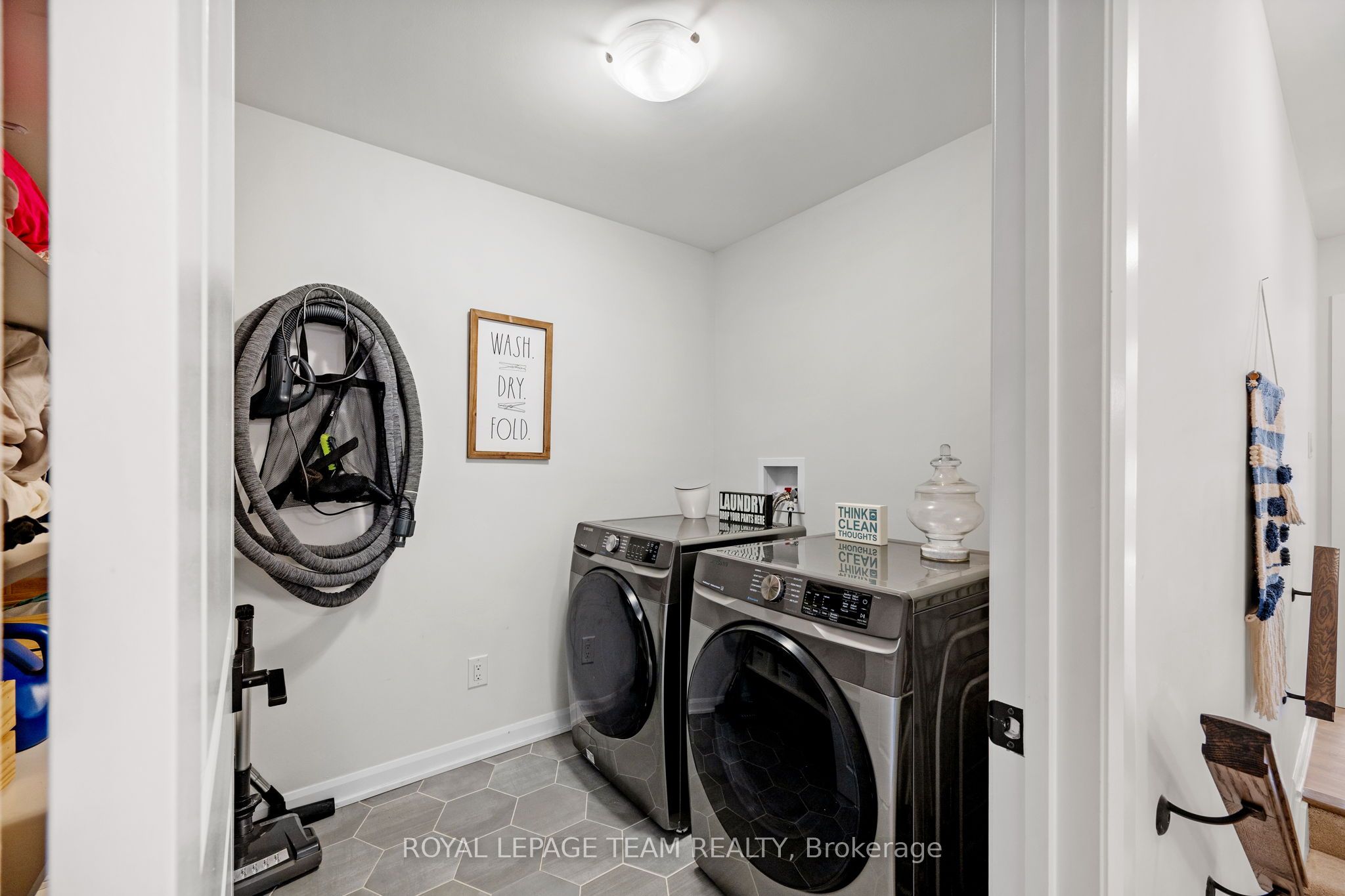 98 Ralph Erfle Way Property Photo 21