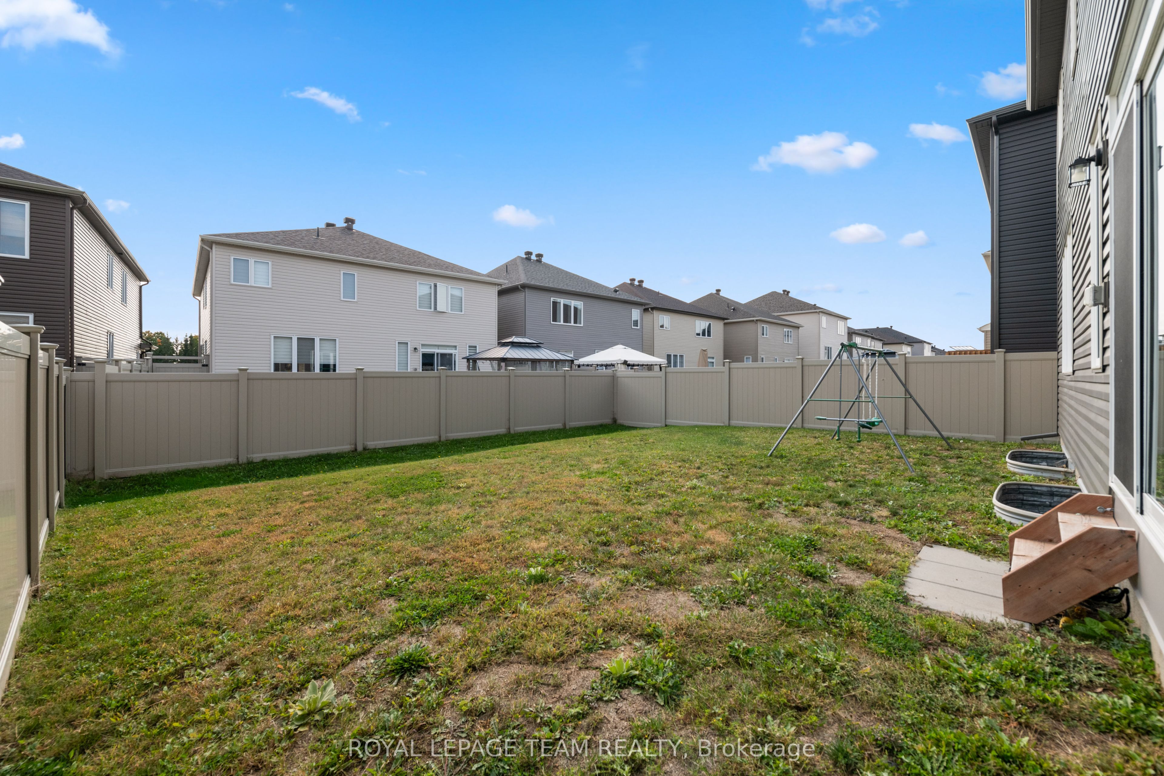 98 Ralph Erfle Way Property Photo 37