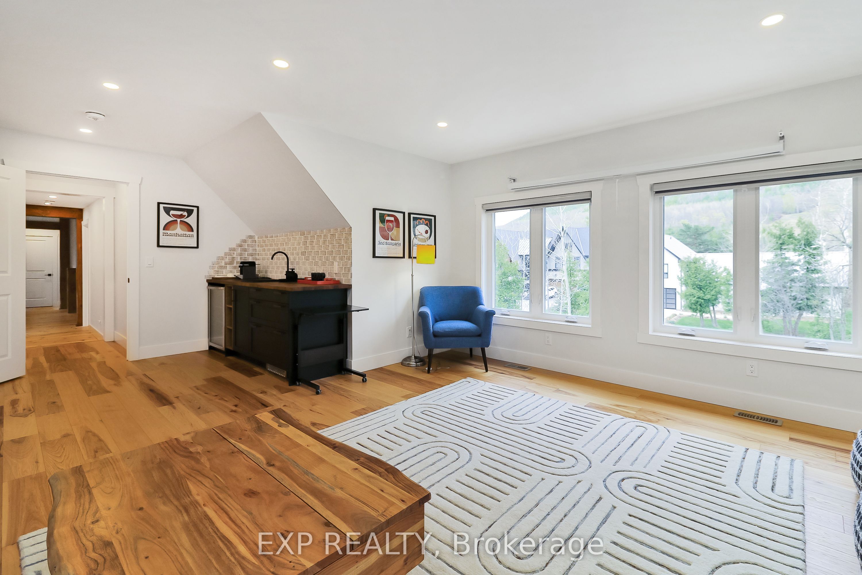 155 Delphi Lane Property Photo 14