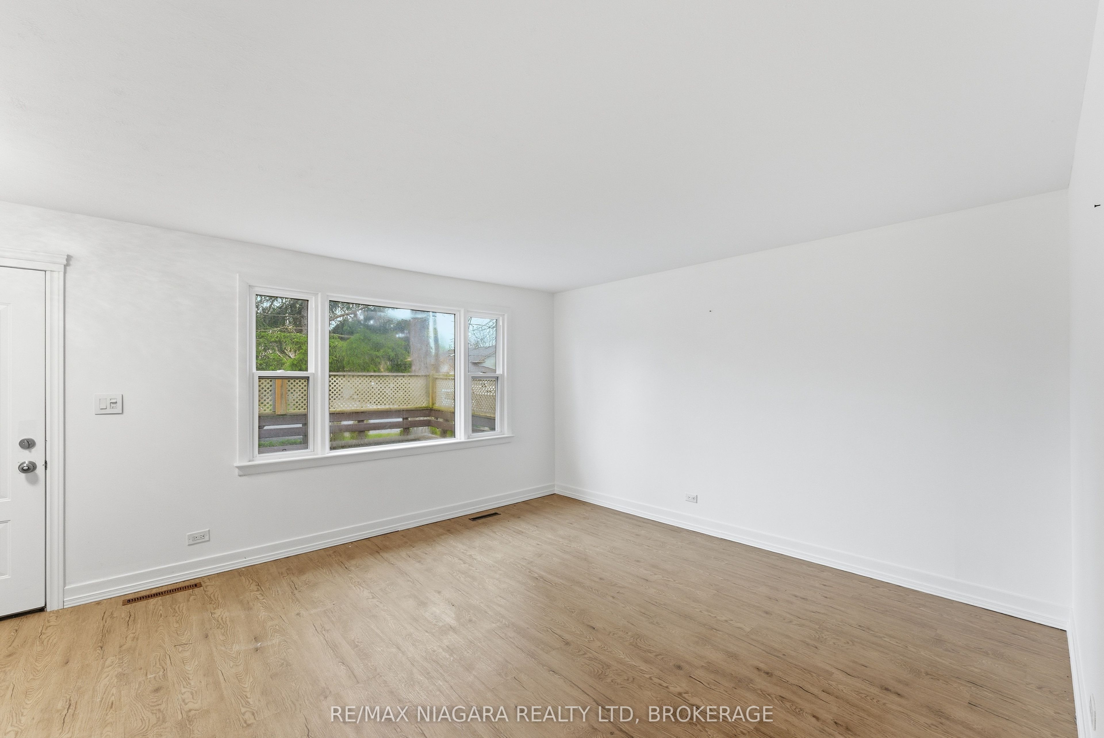 355 Bernard Avenue Property Photo 7