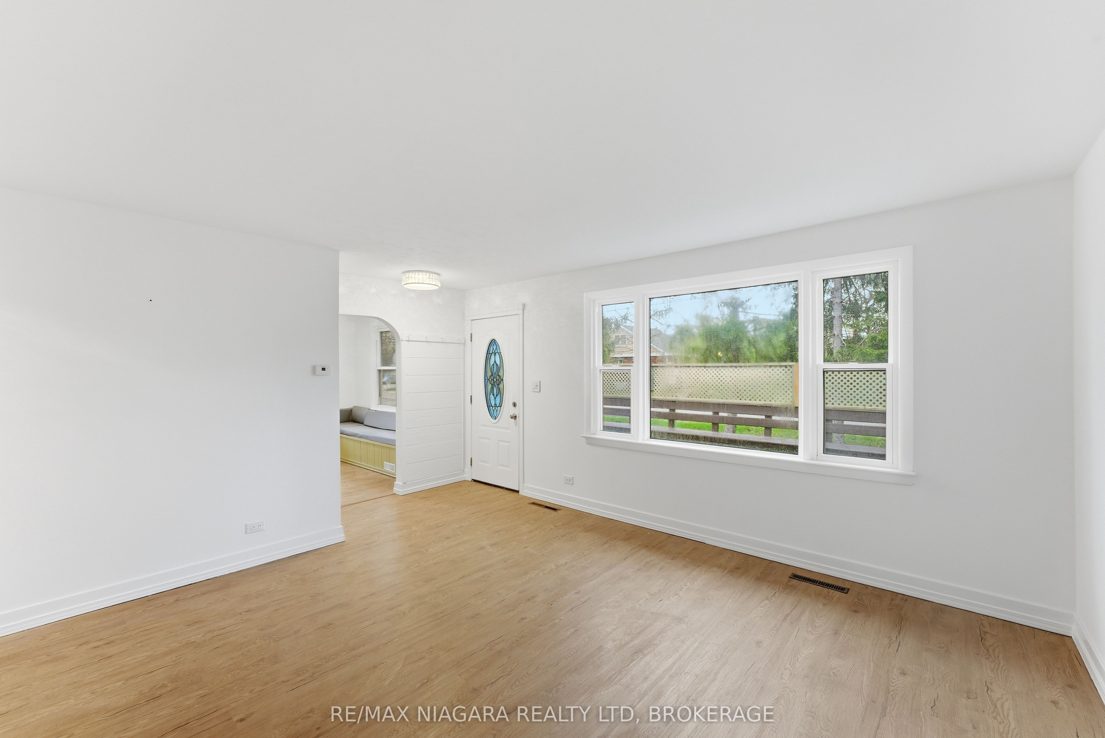 355 Bernard Avenue Property Photo 8