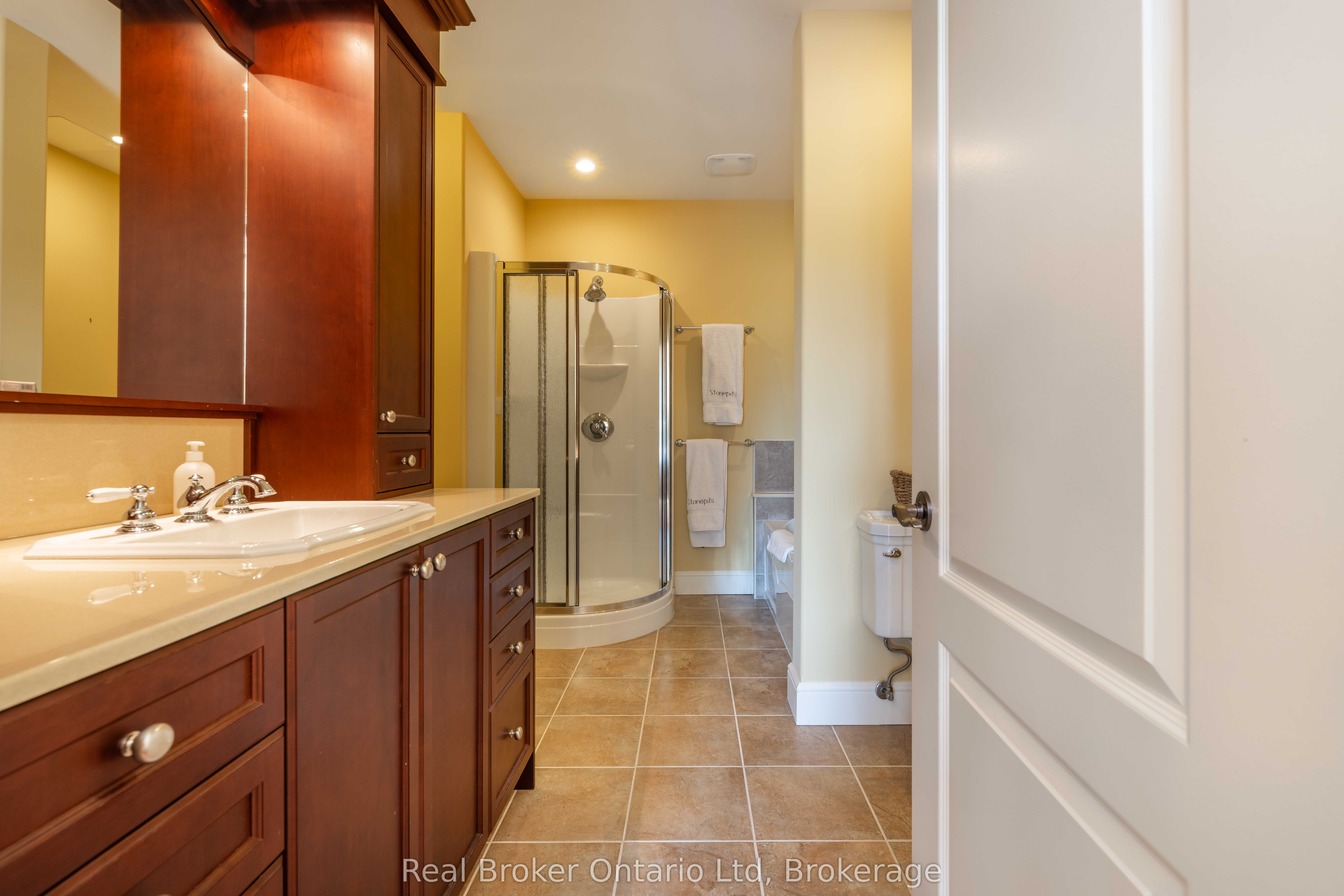 361 Balmy Beach Road Property Photo 37