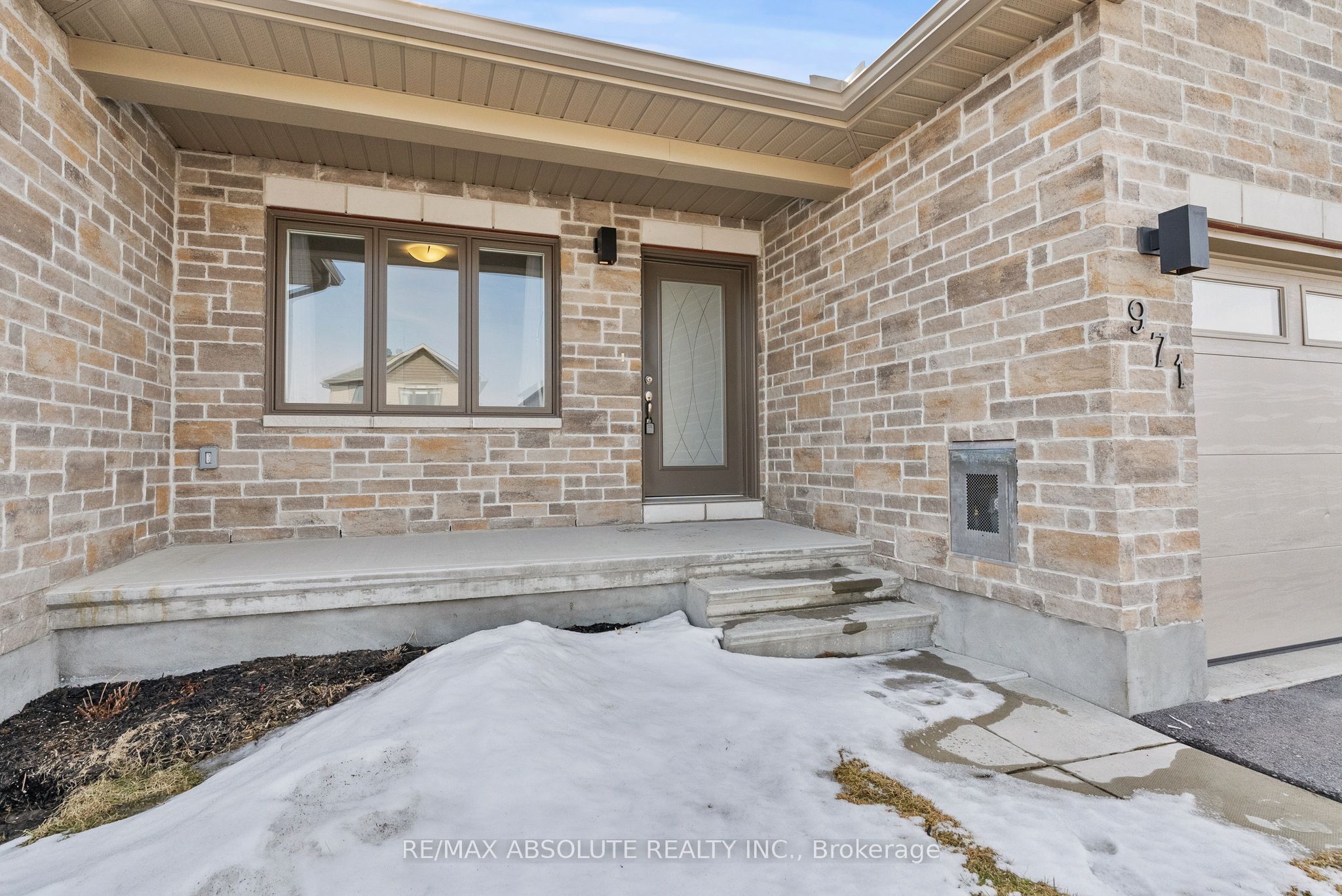 971 Leishman Drive Property Photo 2