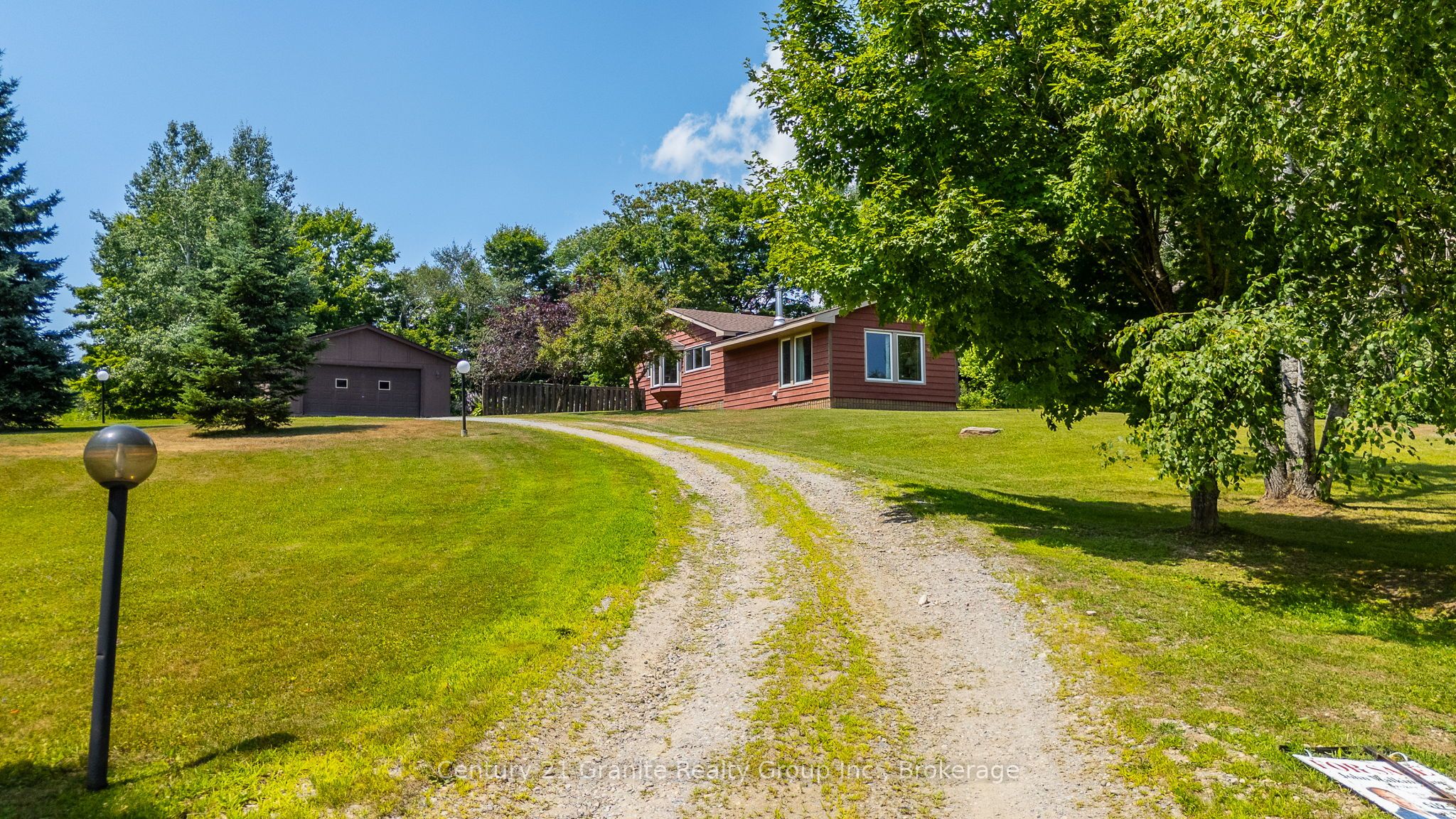 1037 Kernohan Farm Trail Property Photo 2