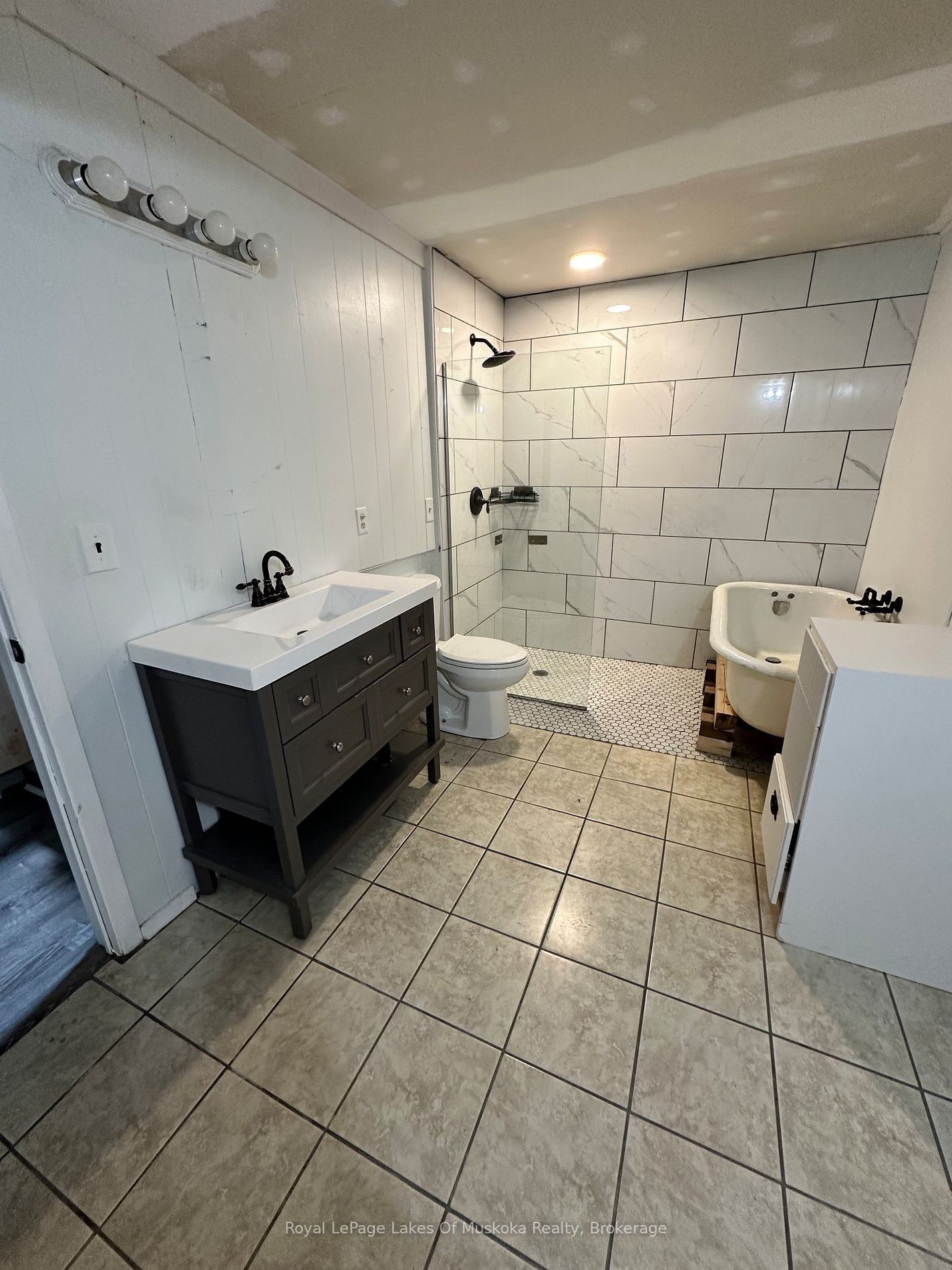250 Stephenson Rd 12 W Road Property Photo 33