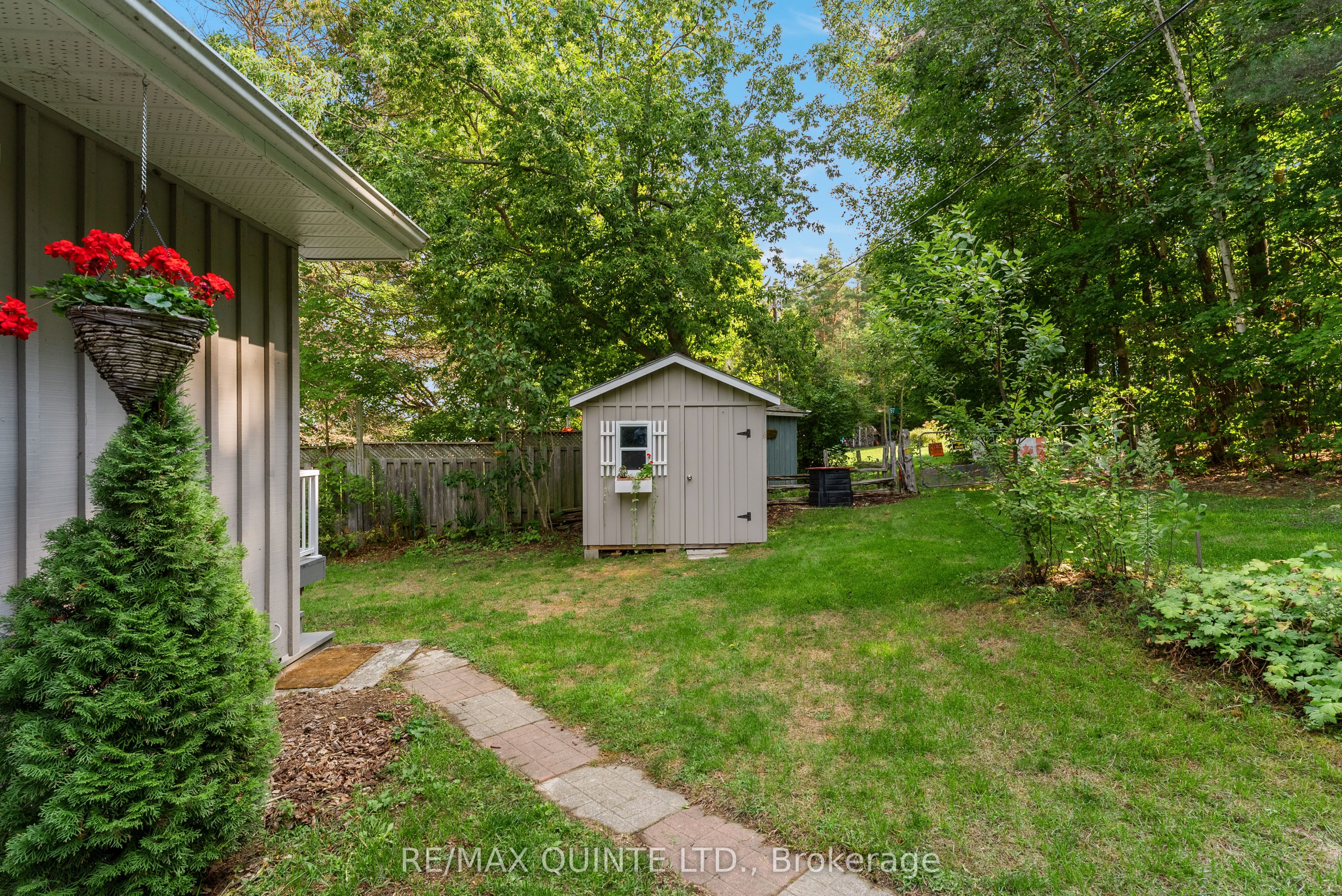 89 Curry Lane Property Photo 10