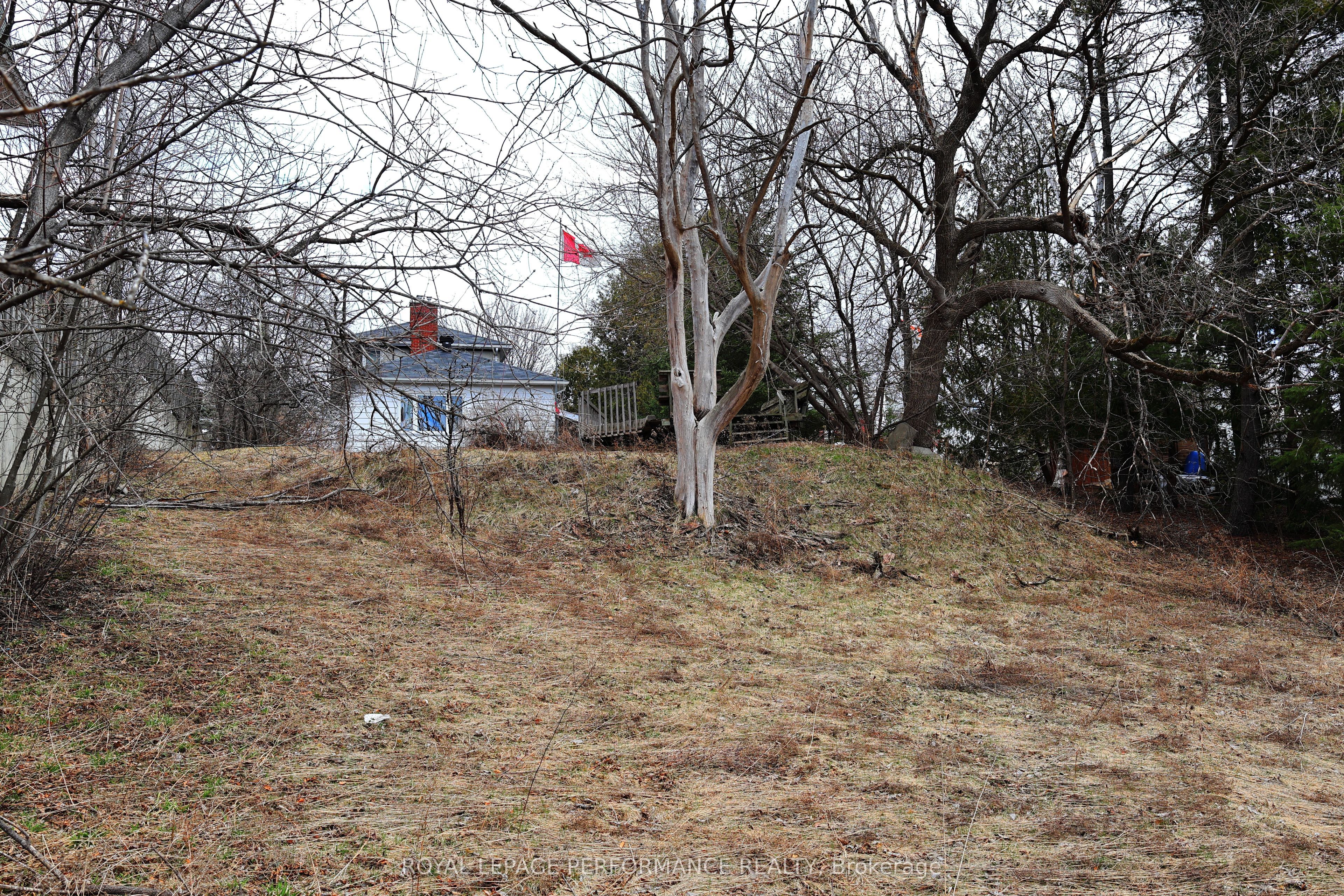 2478 Cleroux Crescent Property Photo 7