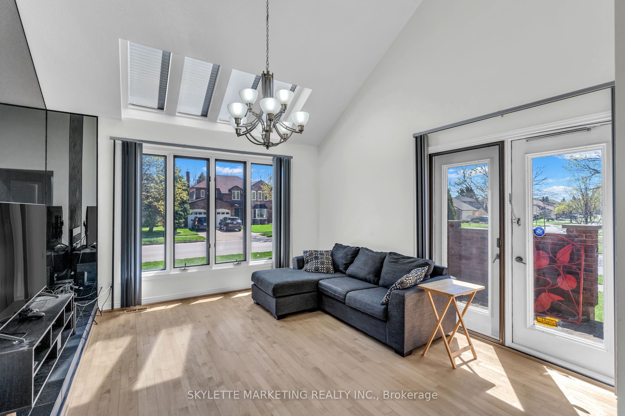 2 Deer Valley Crescent Property Photo 15