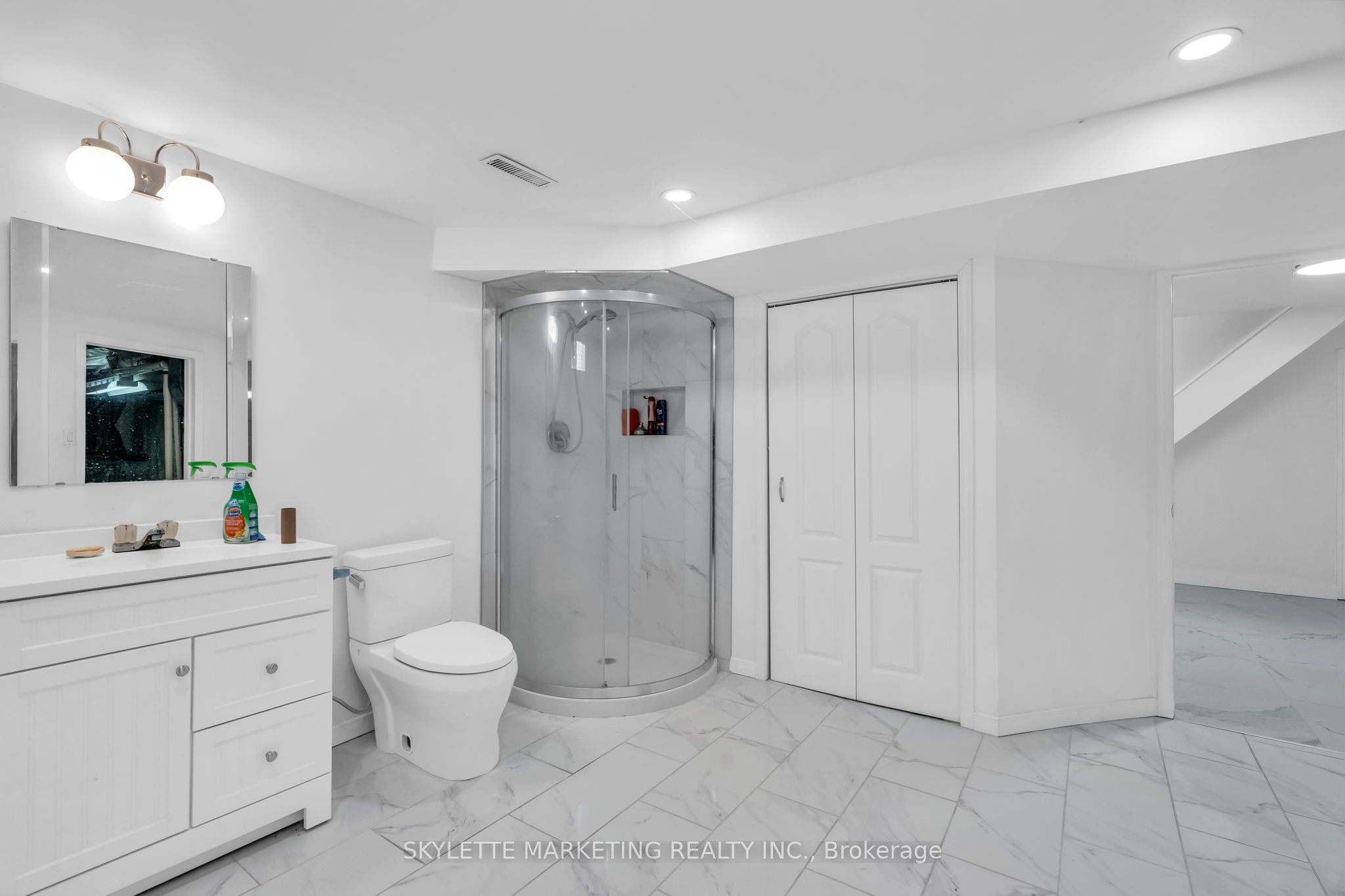 2 Deer Valley Crescent Property Photo 20