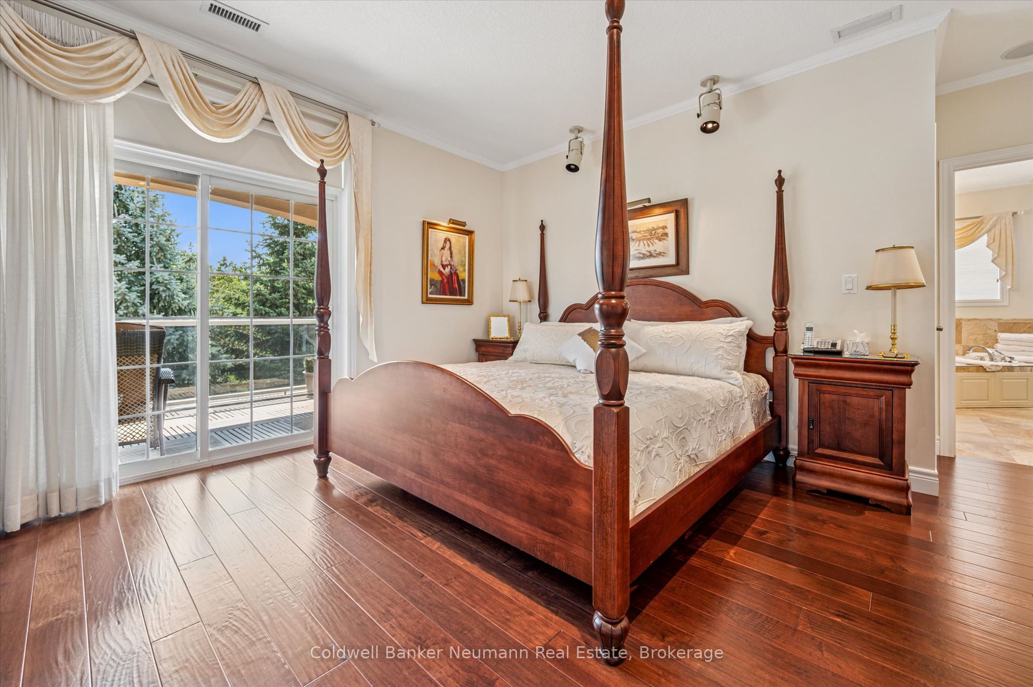 255 Summerfield Drive 20 Property Photo 12