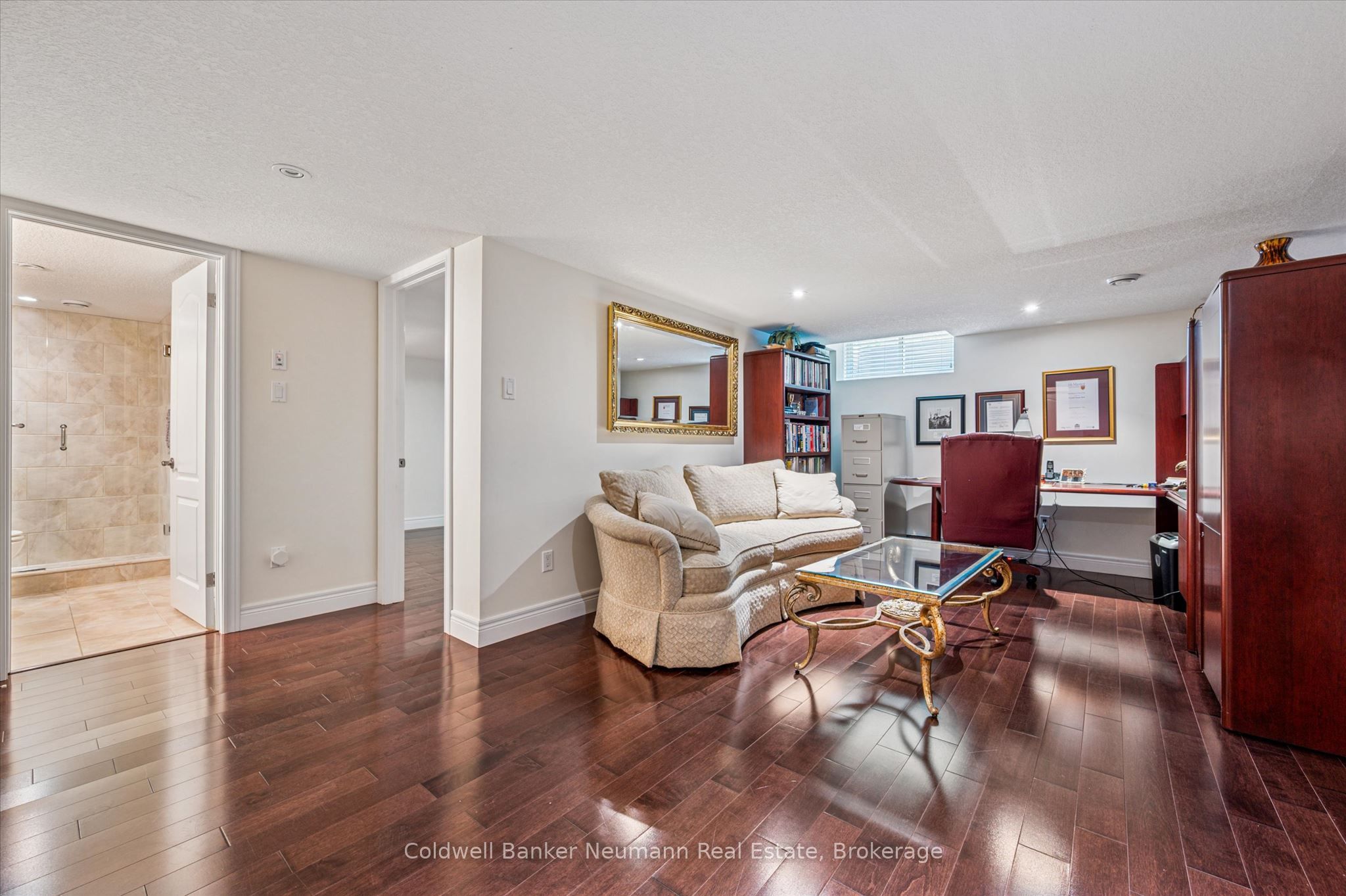 255 Summerfield Drive 20 Property Photo 16