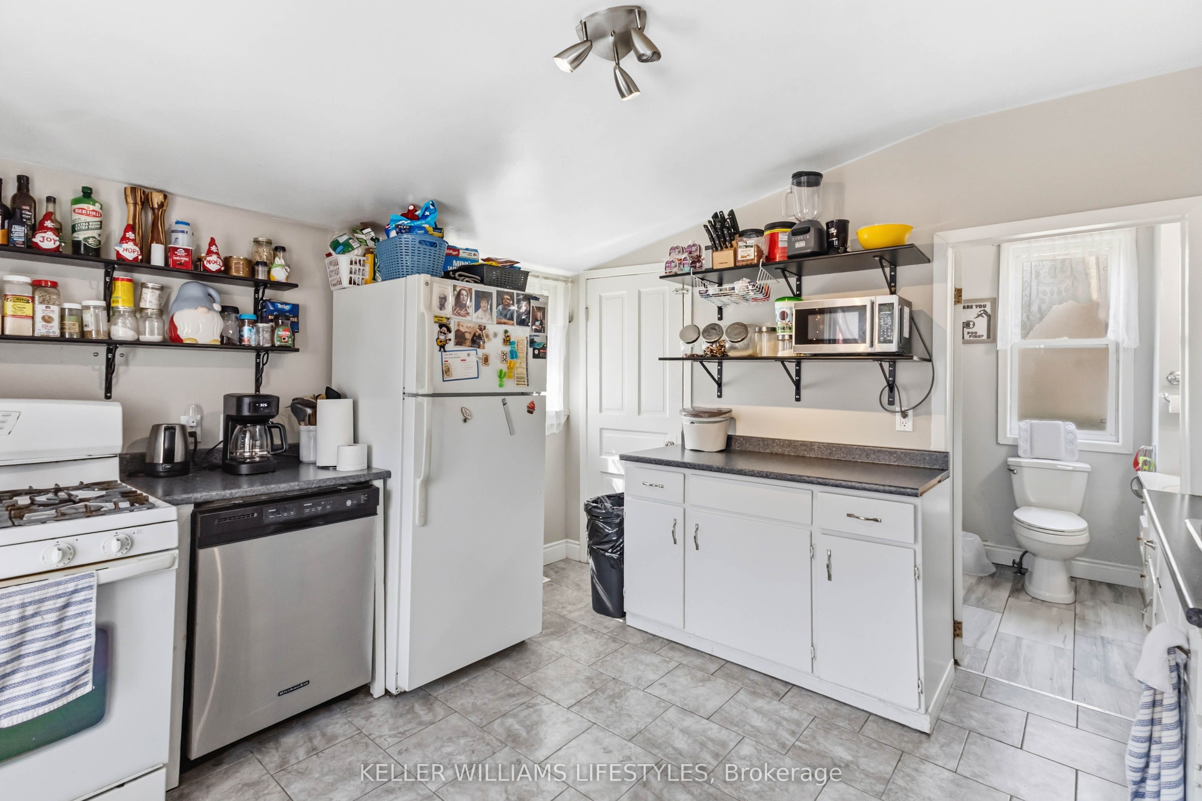89 Inkerman Street Property Photo 11