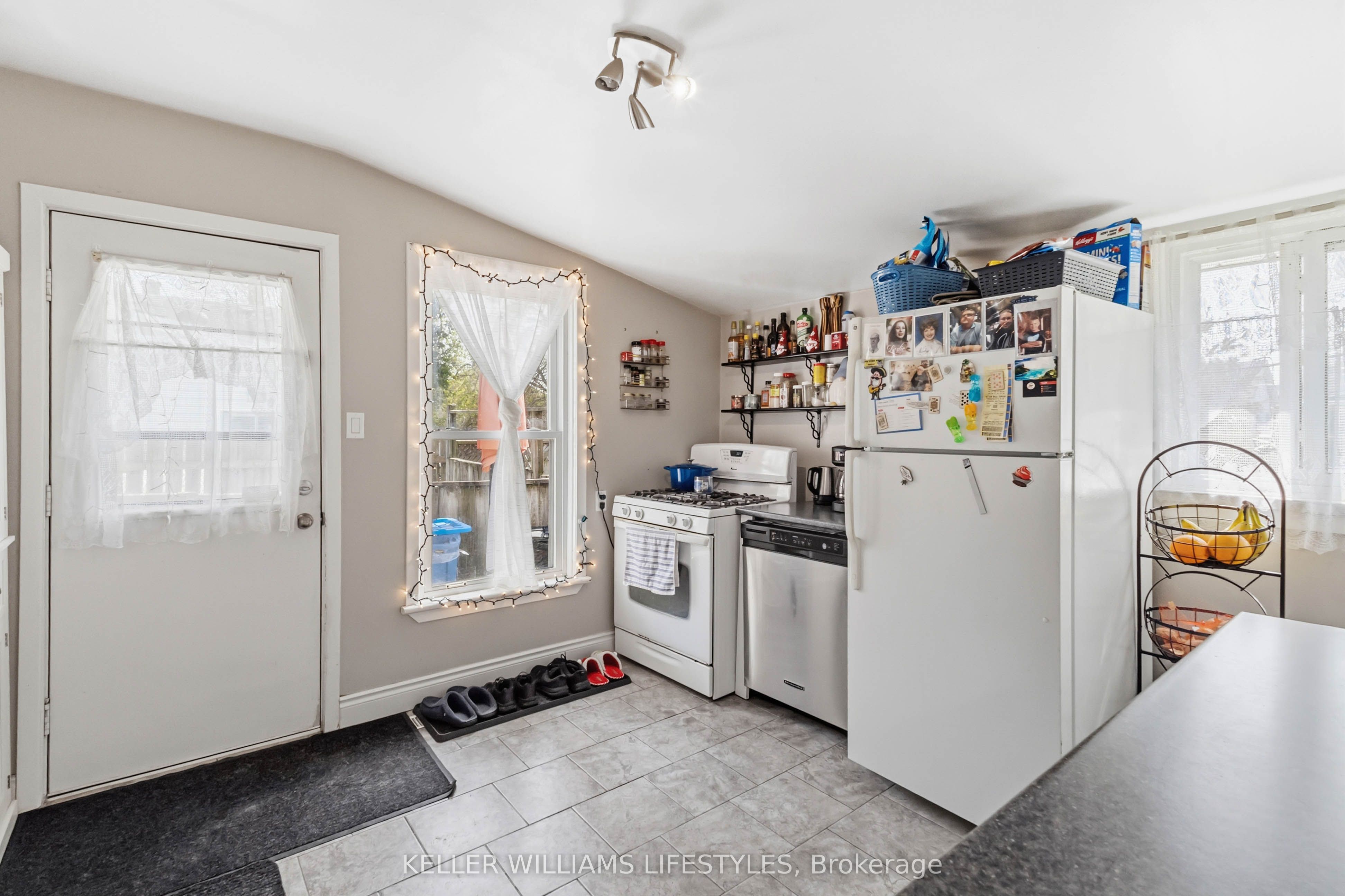 89 Inkerman Street Property Photo 12