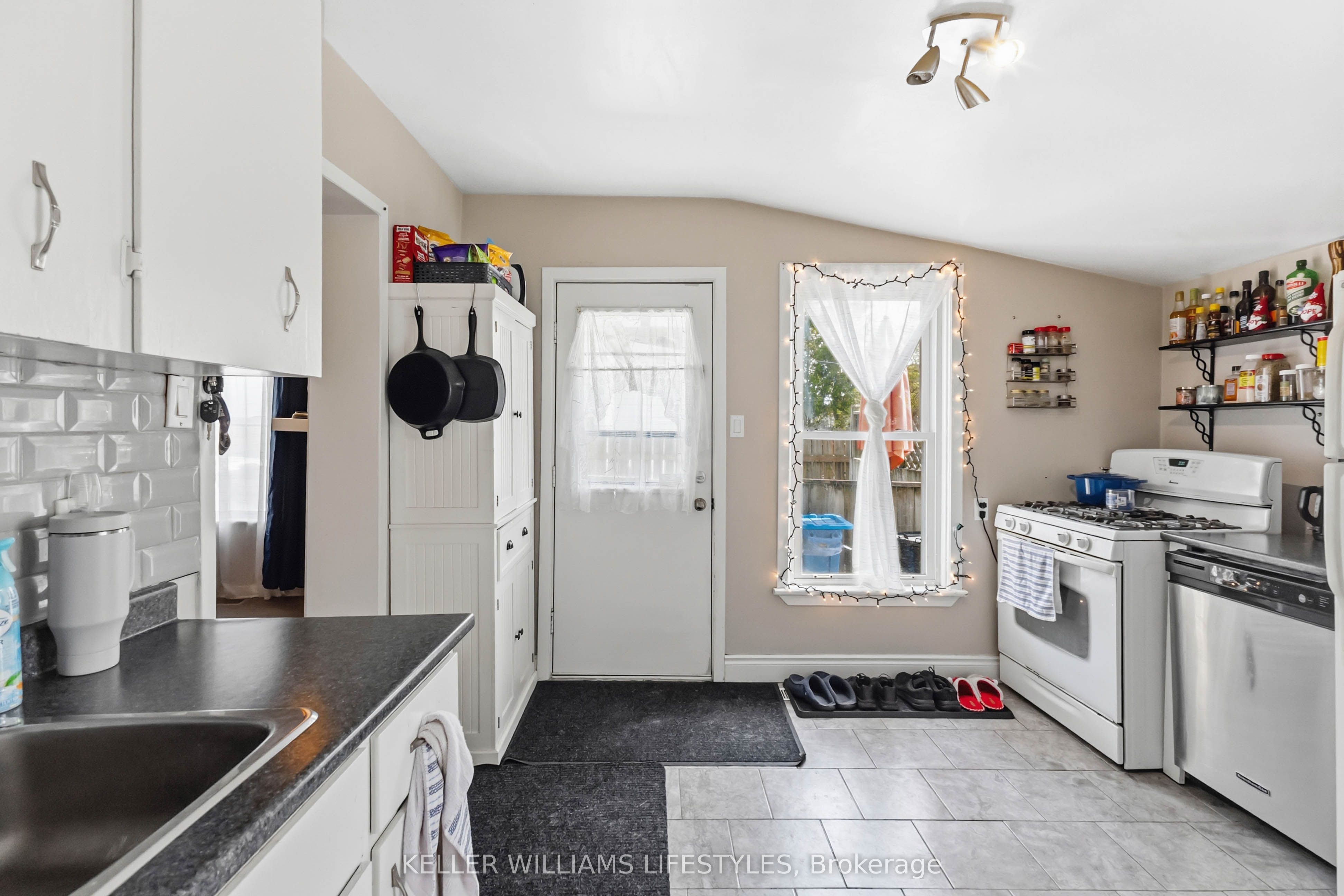 89 Inkerman Street Property Photo 15