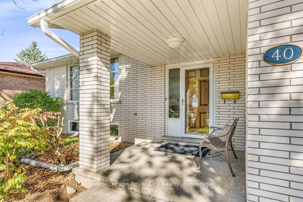 40 Keats Crescent Property Photo 4