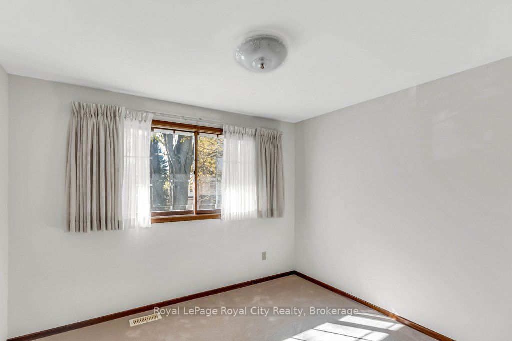 40 Keats Crescent Property Photo 37