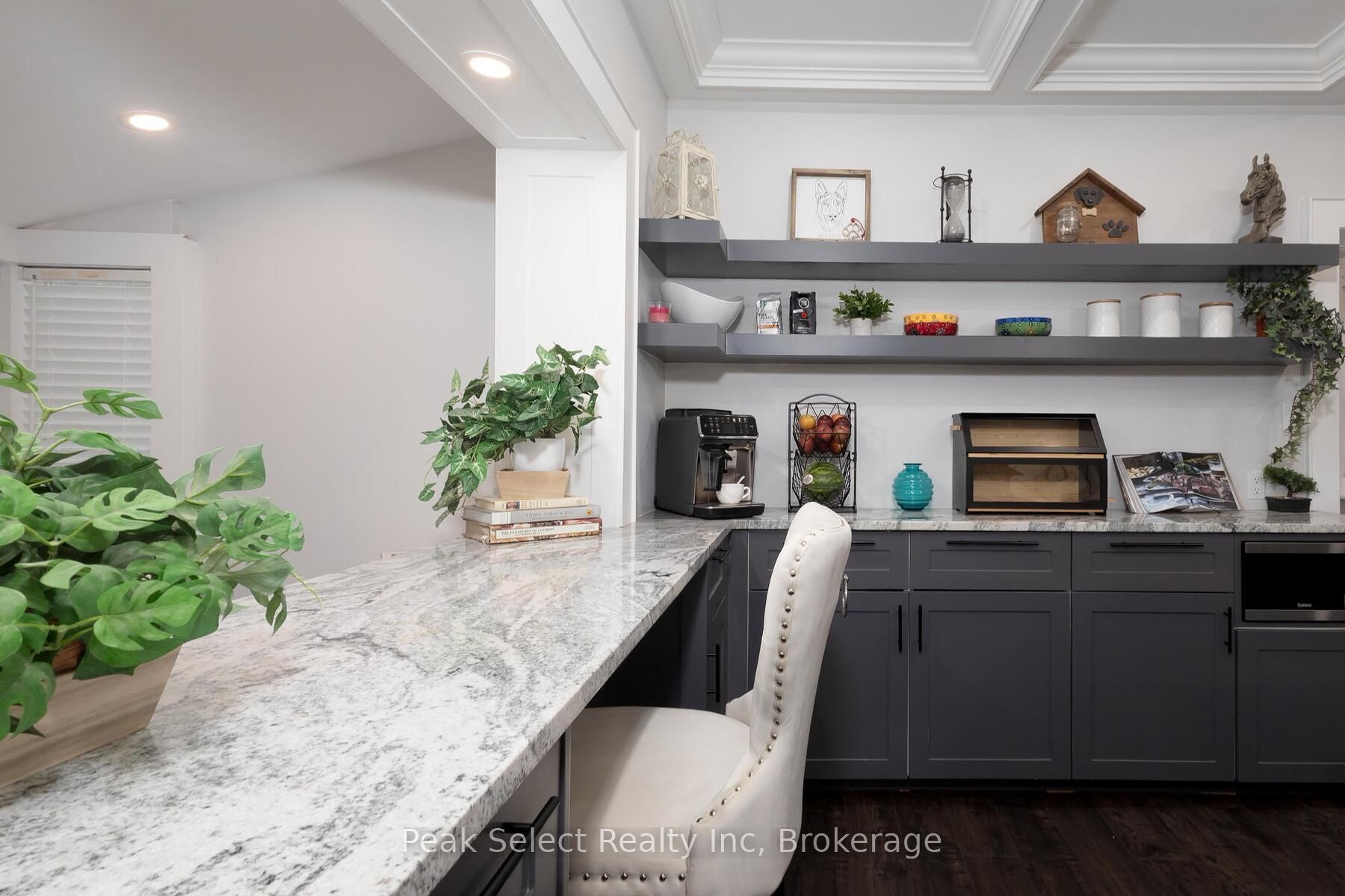 382 Queen Street E Property Photo 23