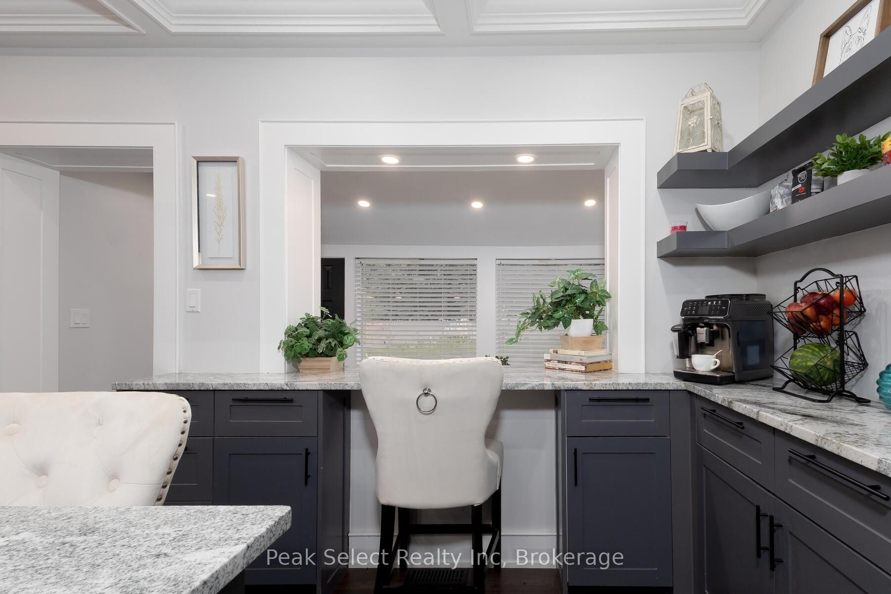 382 Queen Street E Property Photo 24