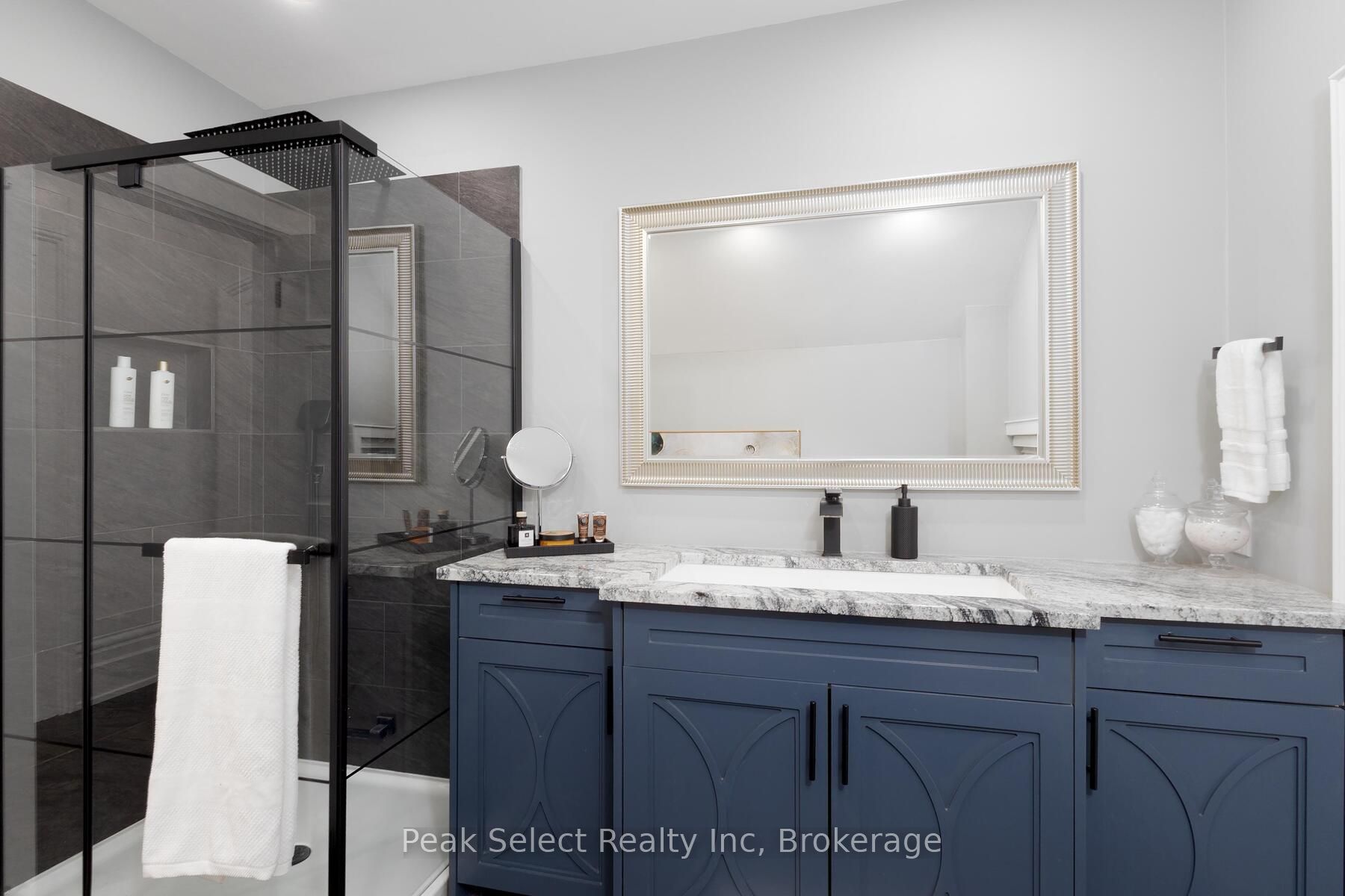 382 Queen Street E Property Photo 42