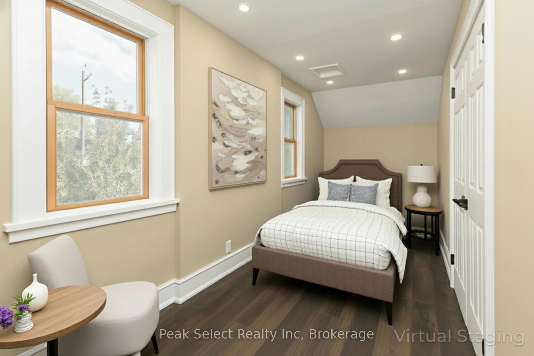 382 Queen Street E Property Photo 45
