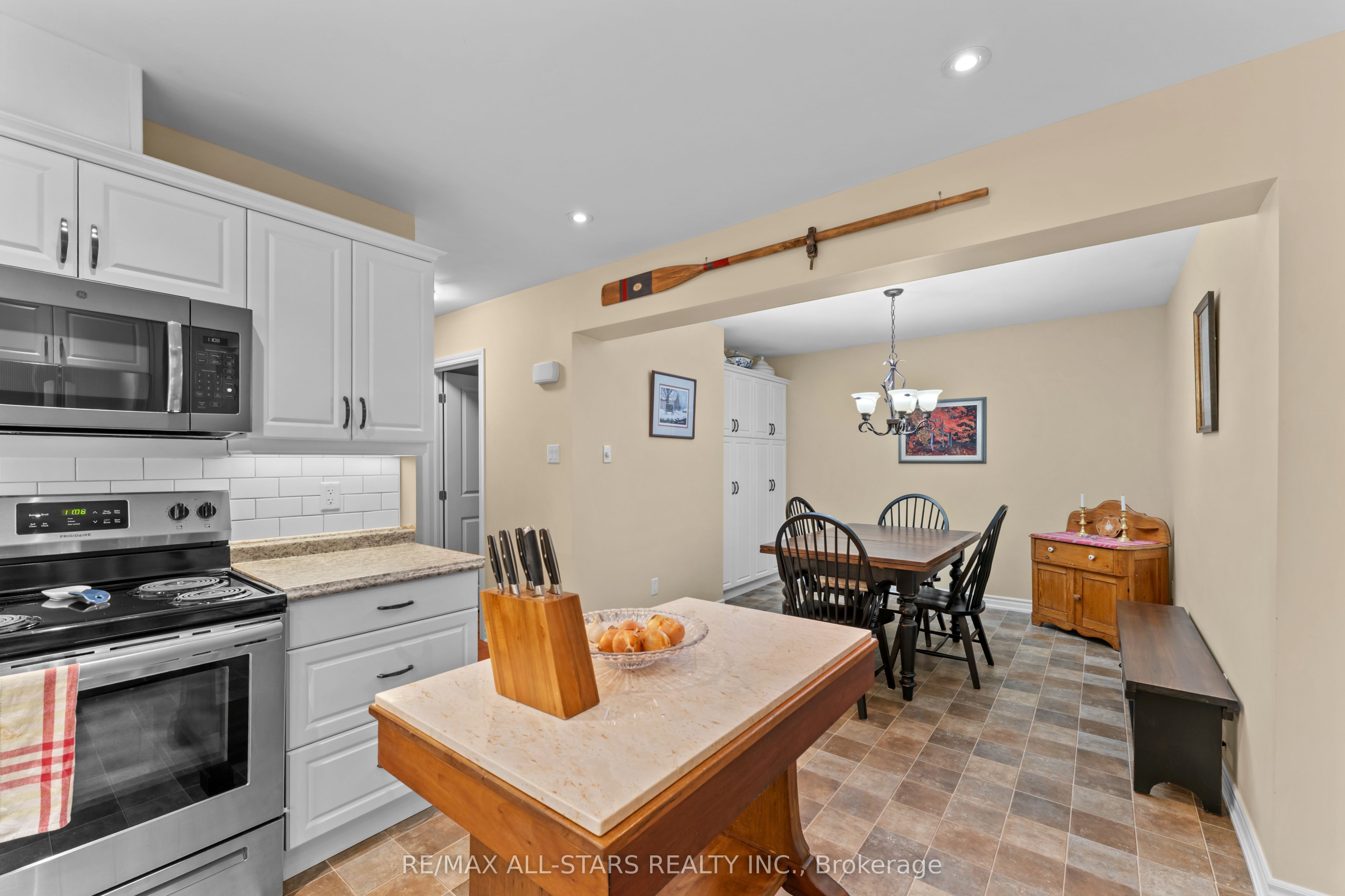 22 Deane Street Property Photo 6