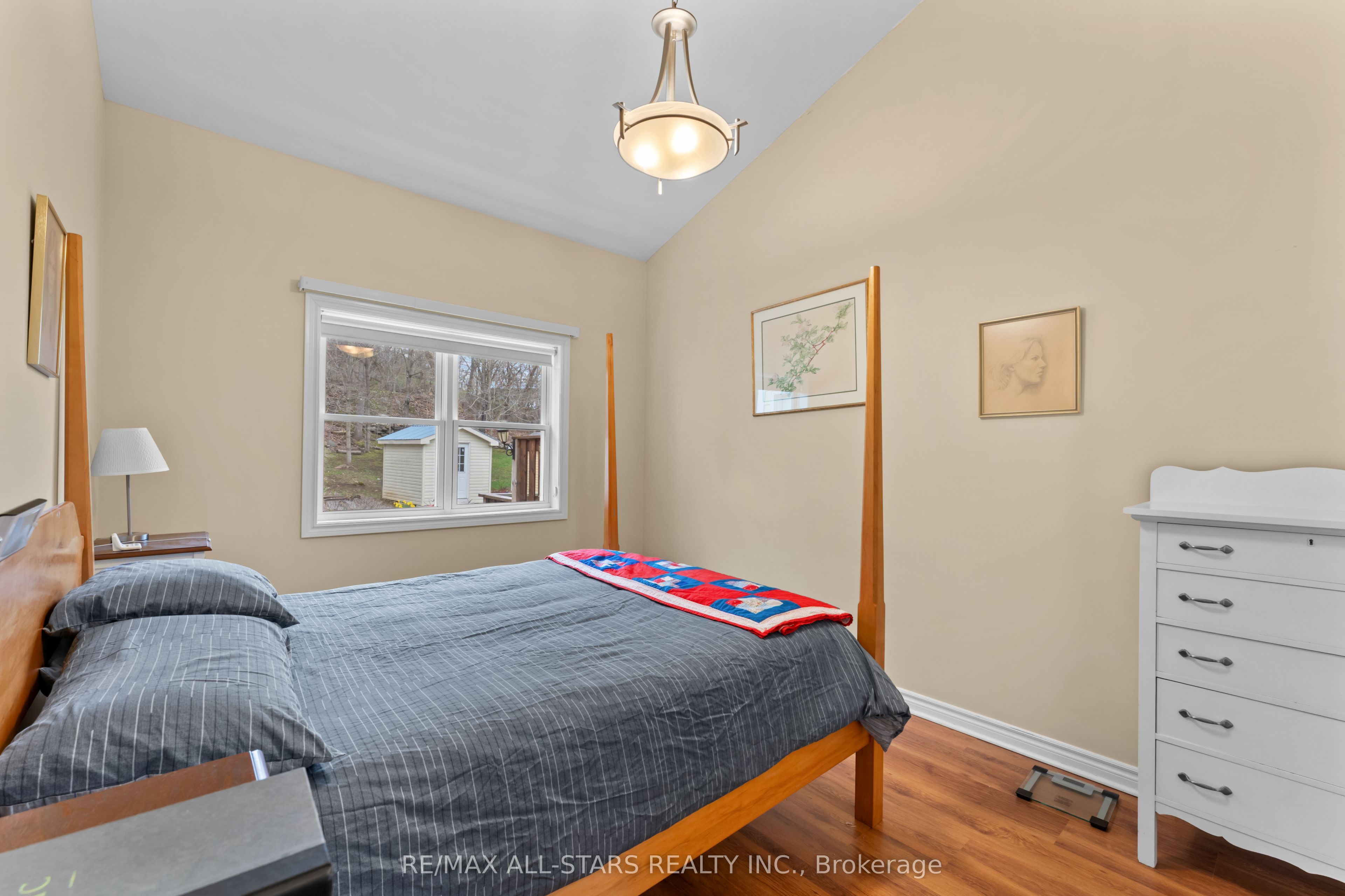 22 Deane Street Property Photo 12
