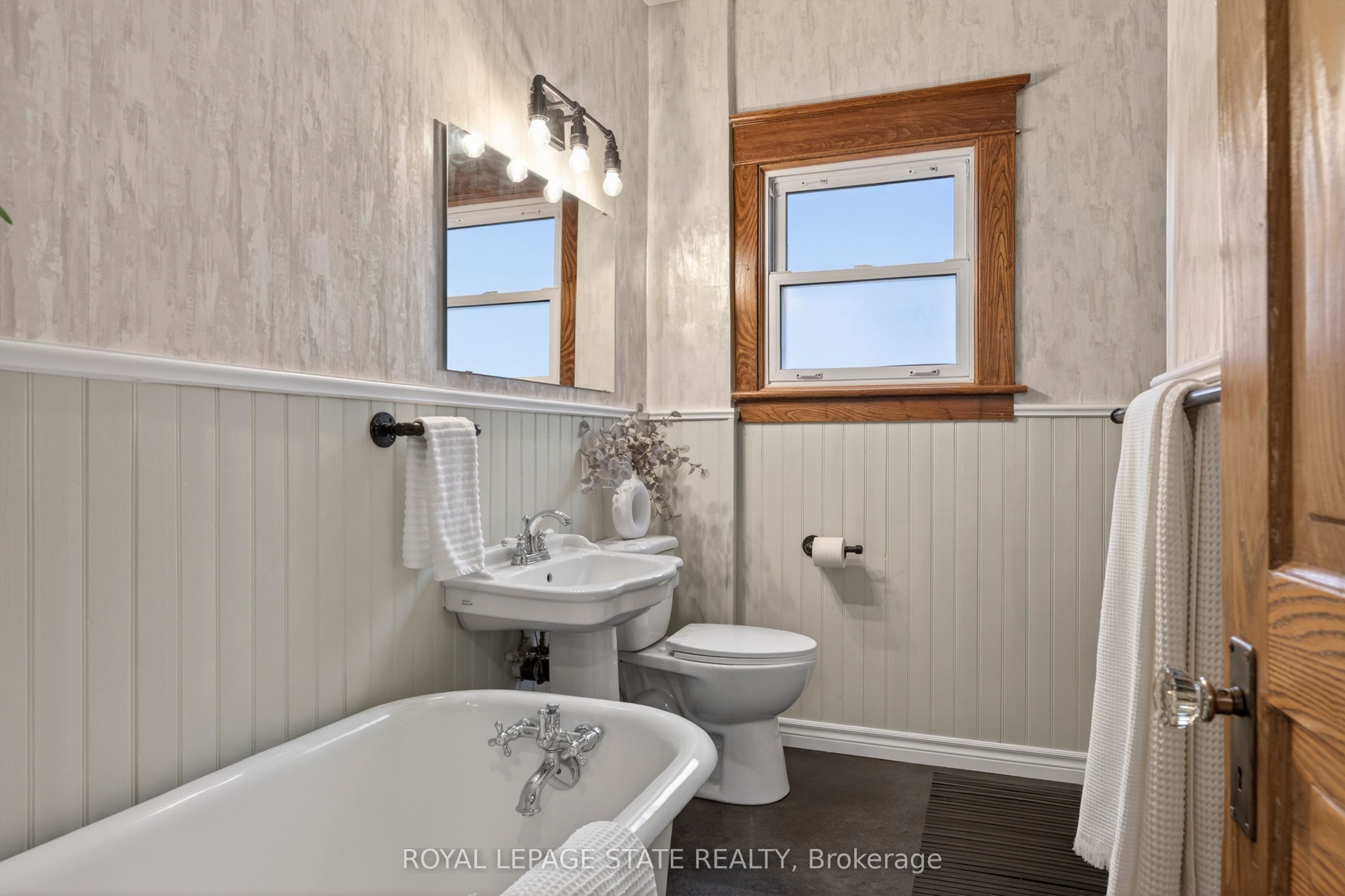 105 Highland Avenue Property Photo 32