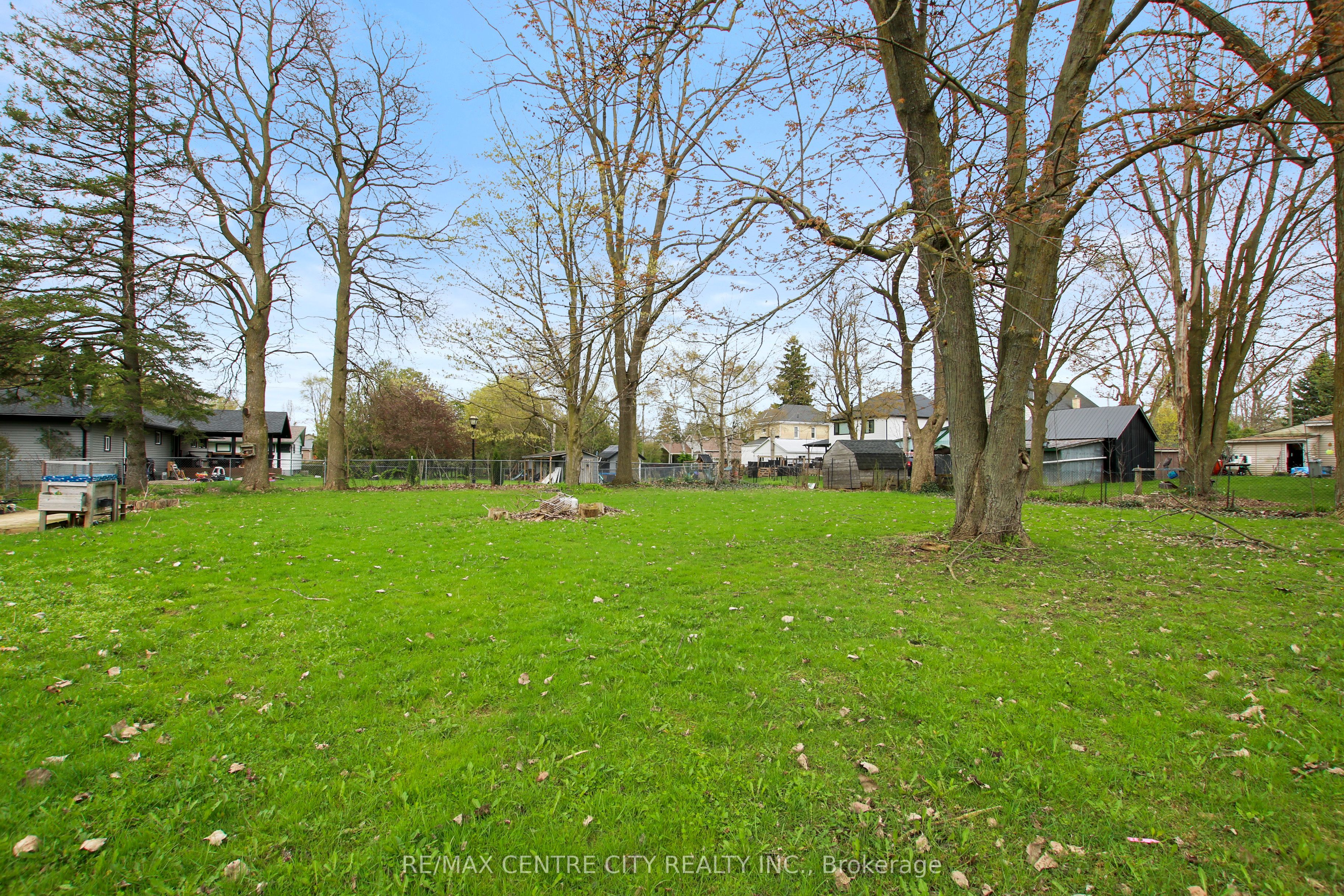 129 Duchess Avenue Property Photo 16