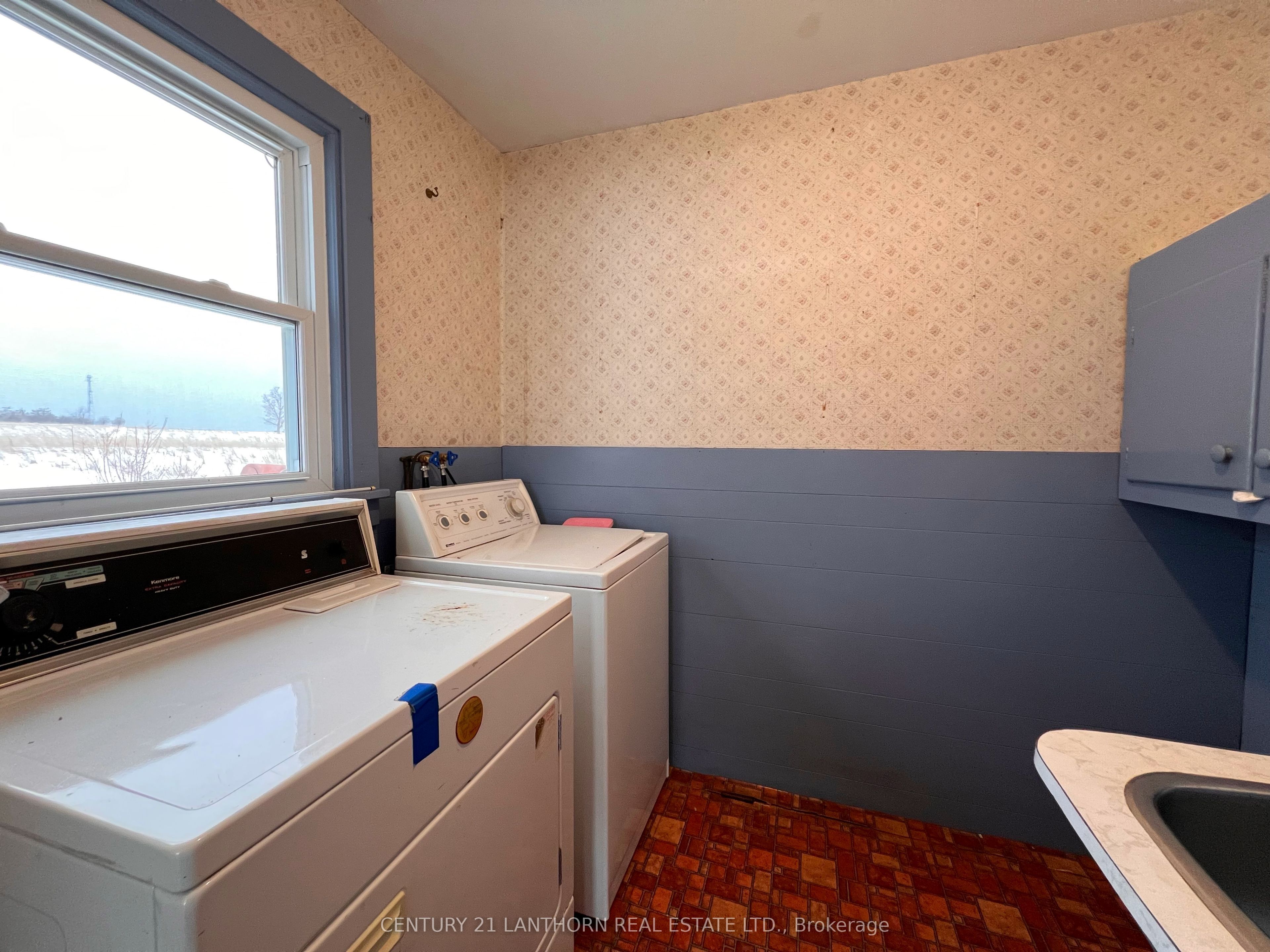 1205 County Road 18 Road Property Photo 5