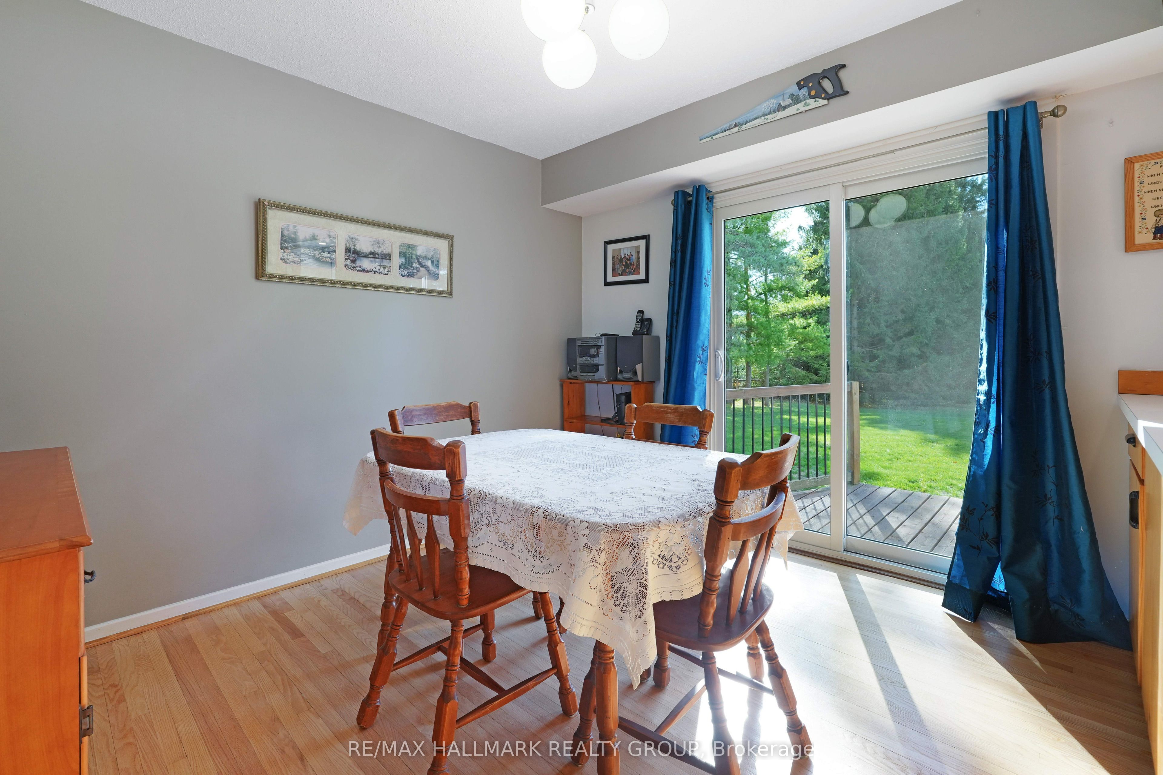 5758 Third Line Road N Property Photo 11
