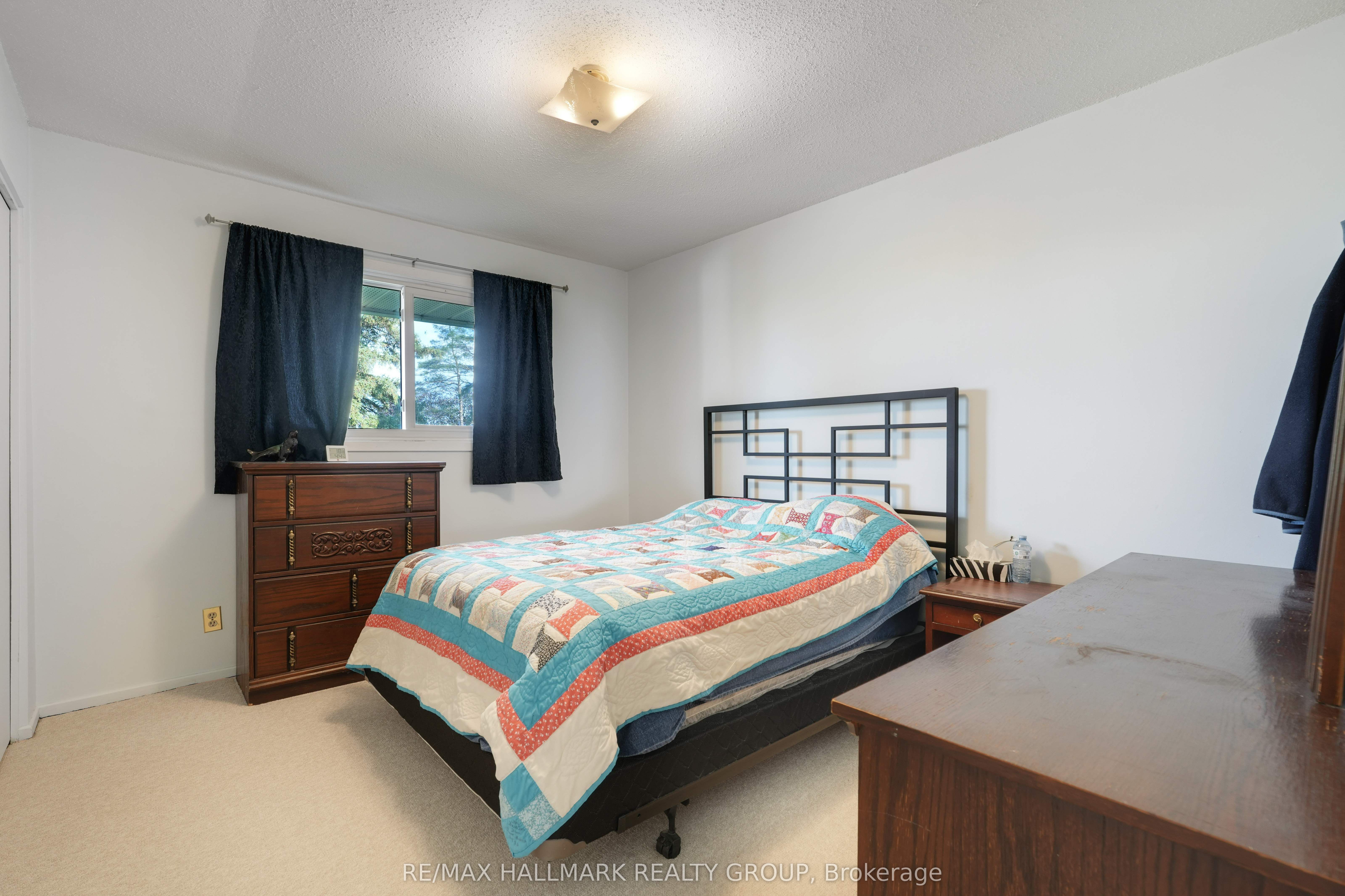 5758 Third Line Road N Property Photo 16