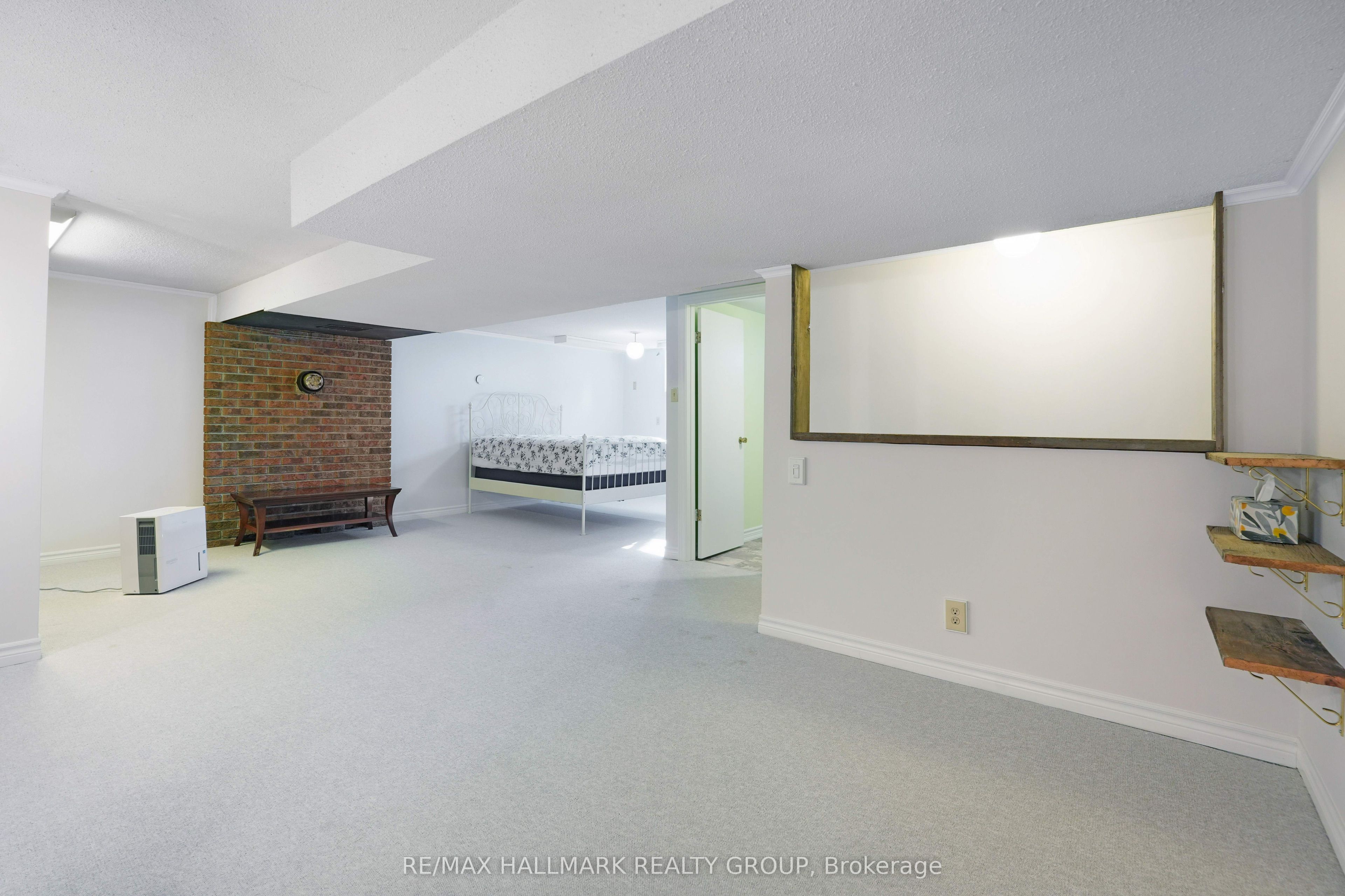 5758 Third Line Road N Property Photo 32