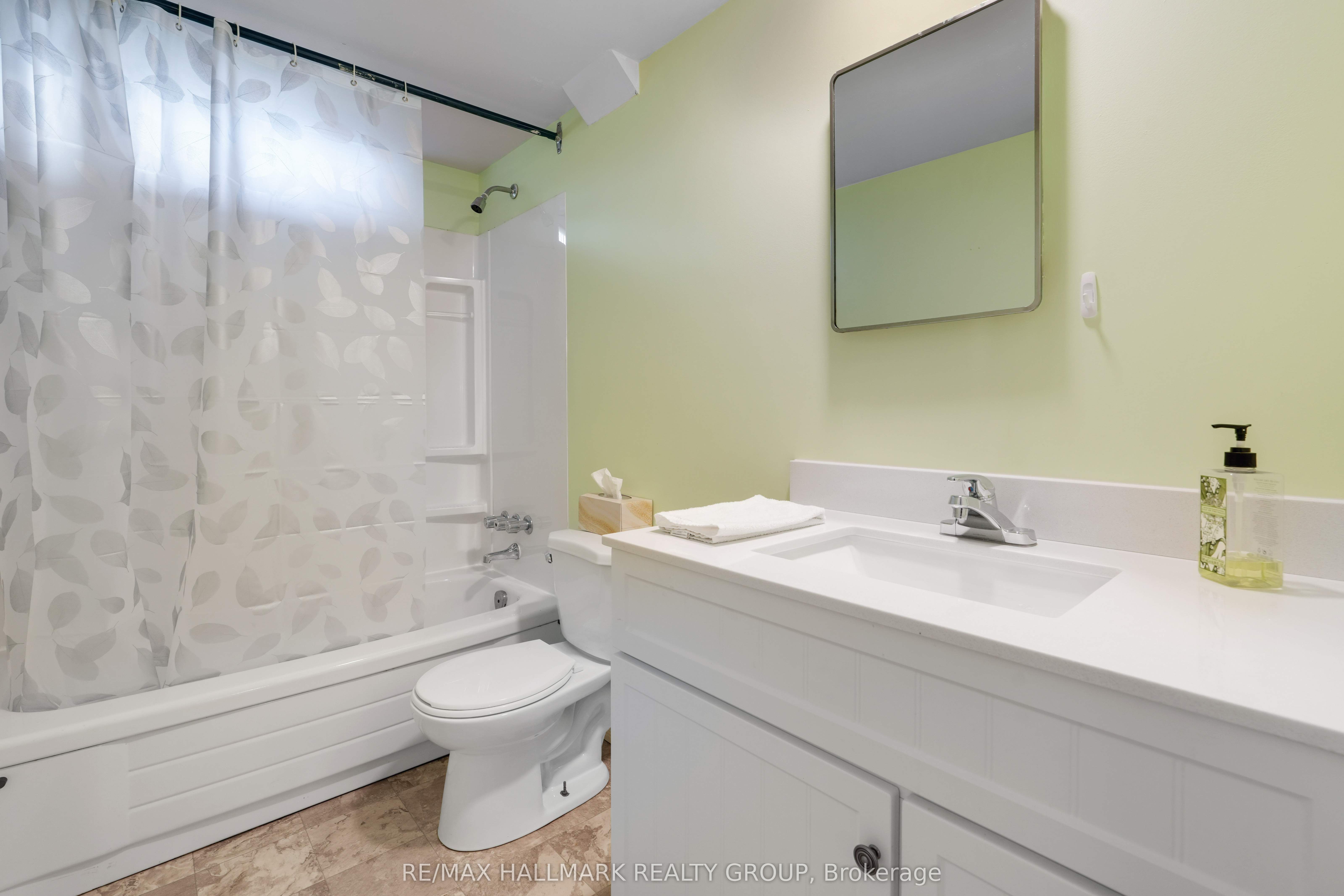 5758 Third Line Road N Property Photo 34