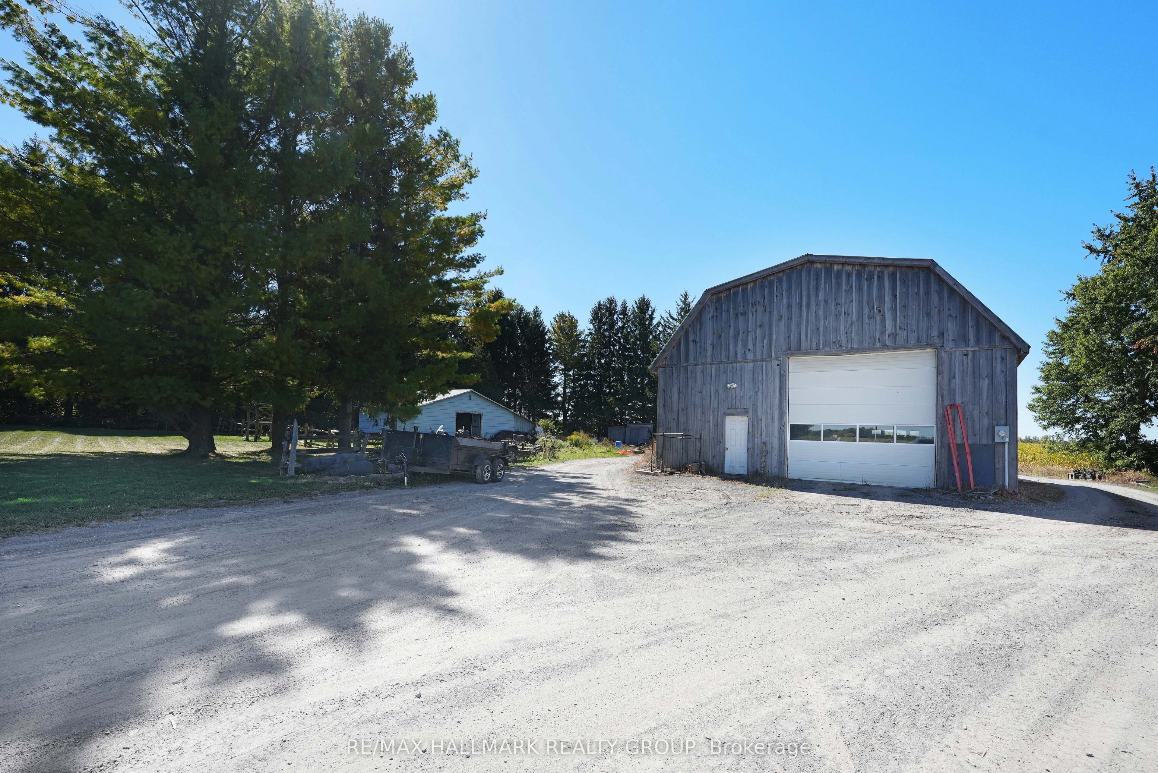5758 Third Line Road N Property Photo 37