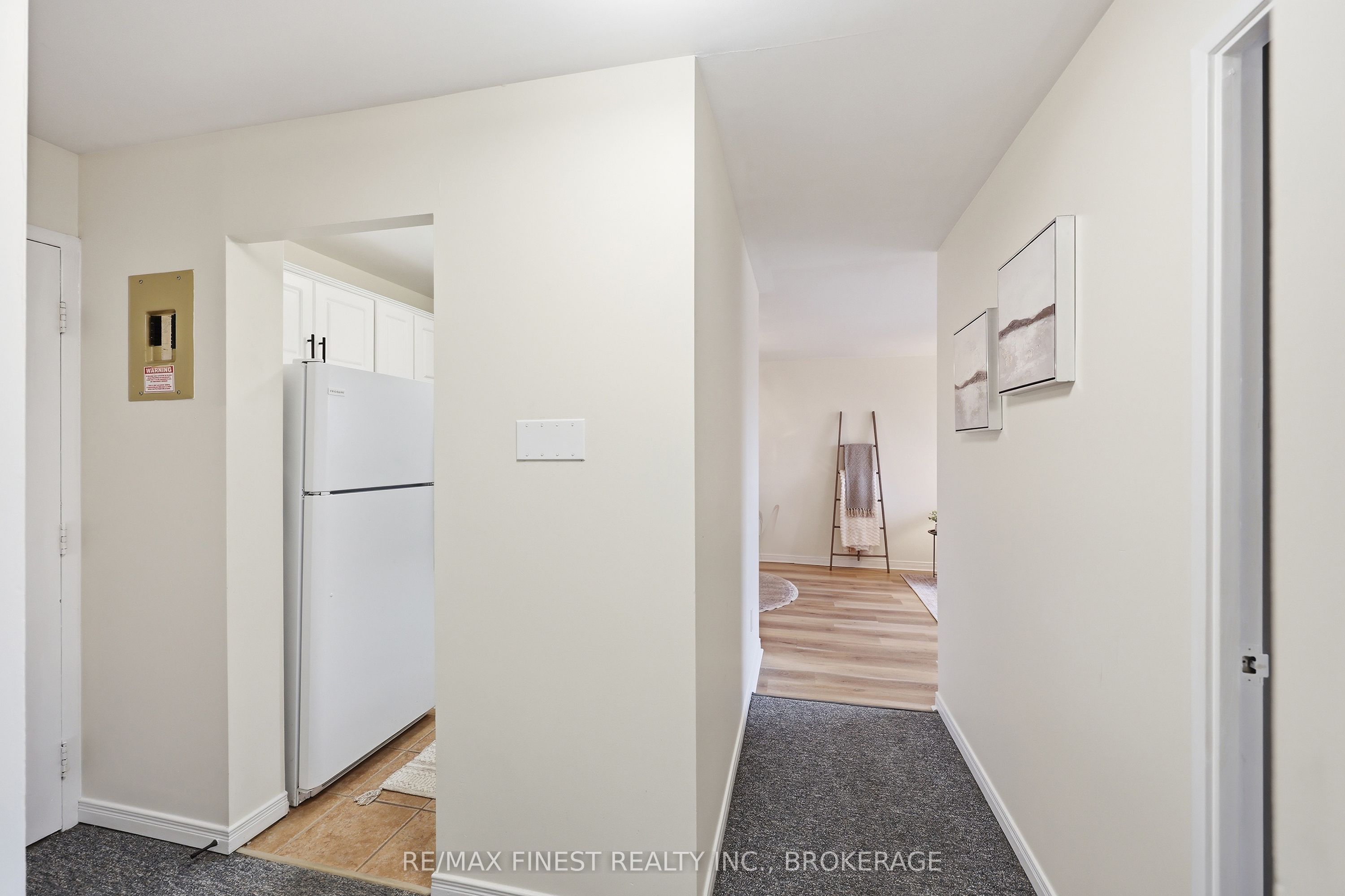 334 Queen Mary Road 407 Property Photo 11
