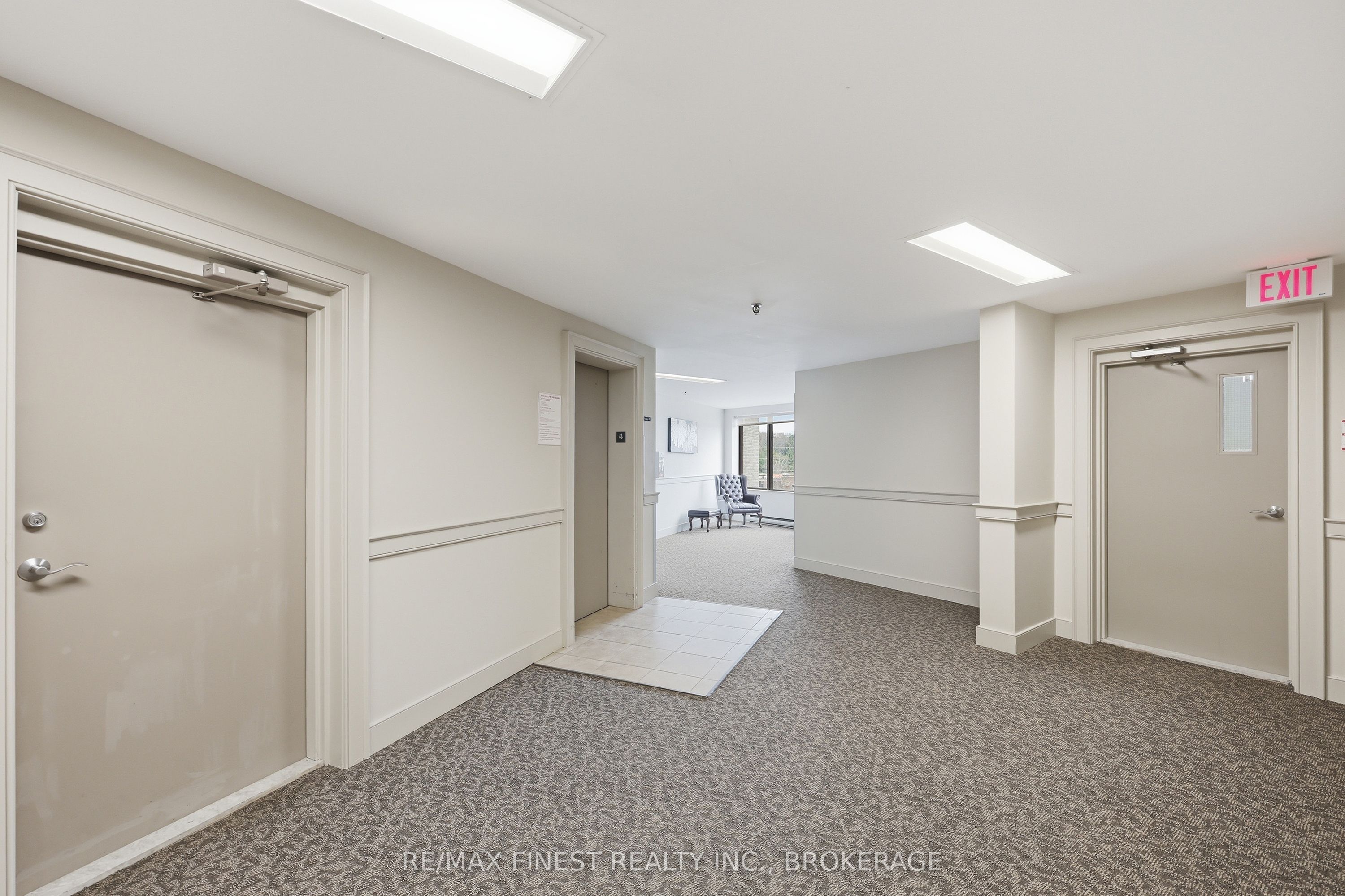 334 Queen Mary Road 407 Property Photo 33
