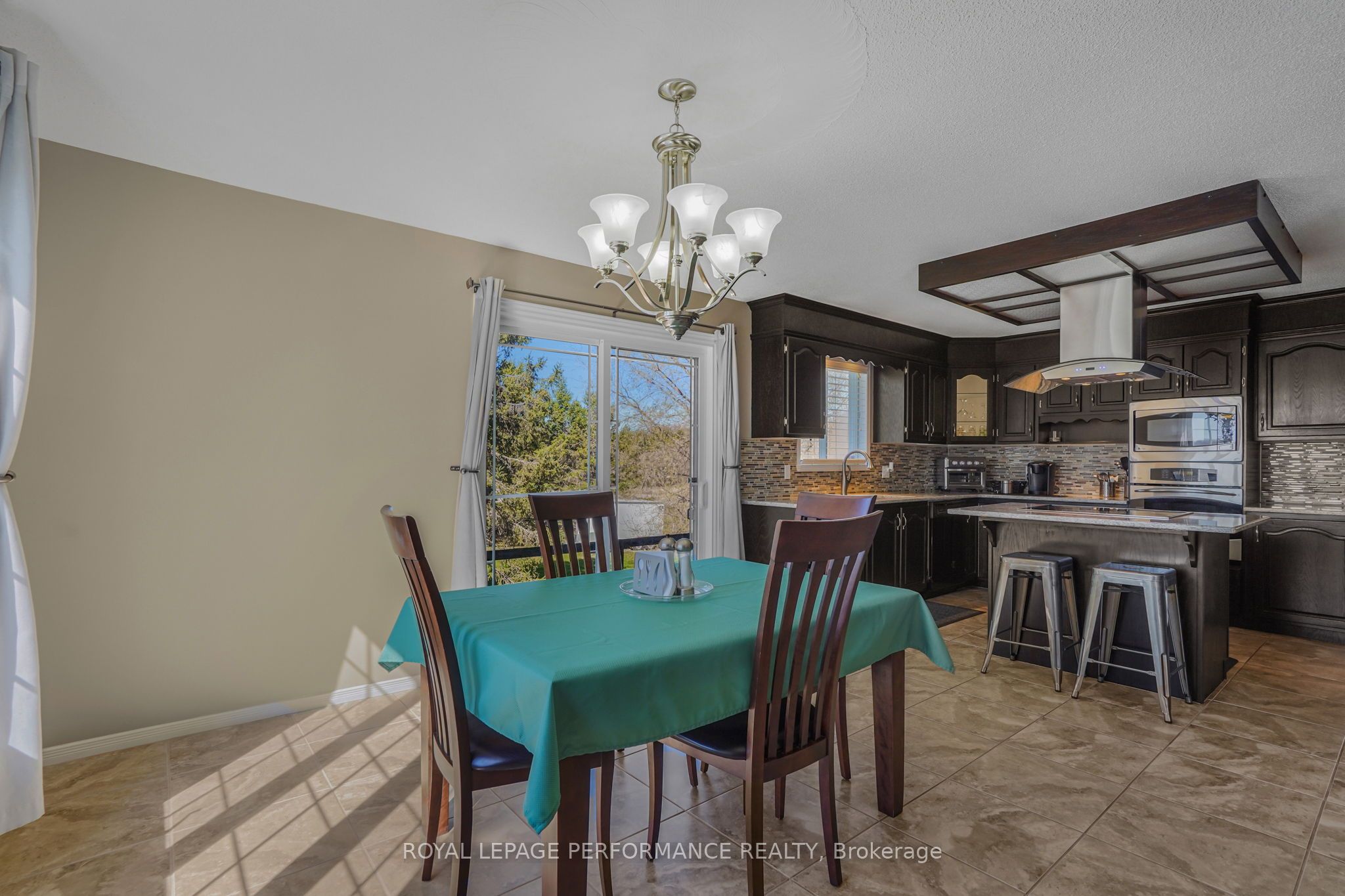 1658 600 Route W Property Photo 6