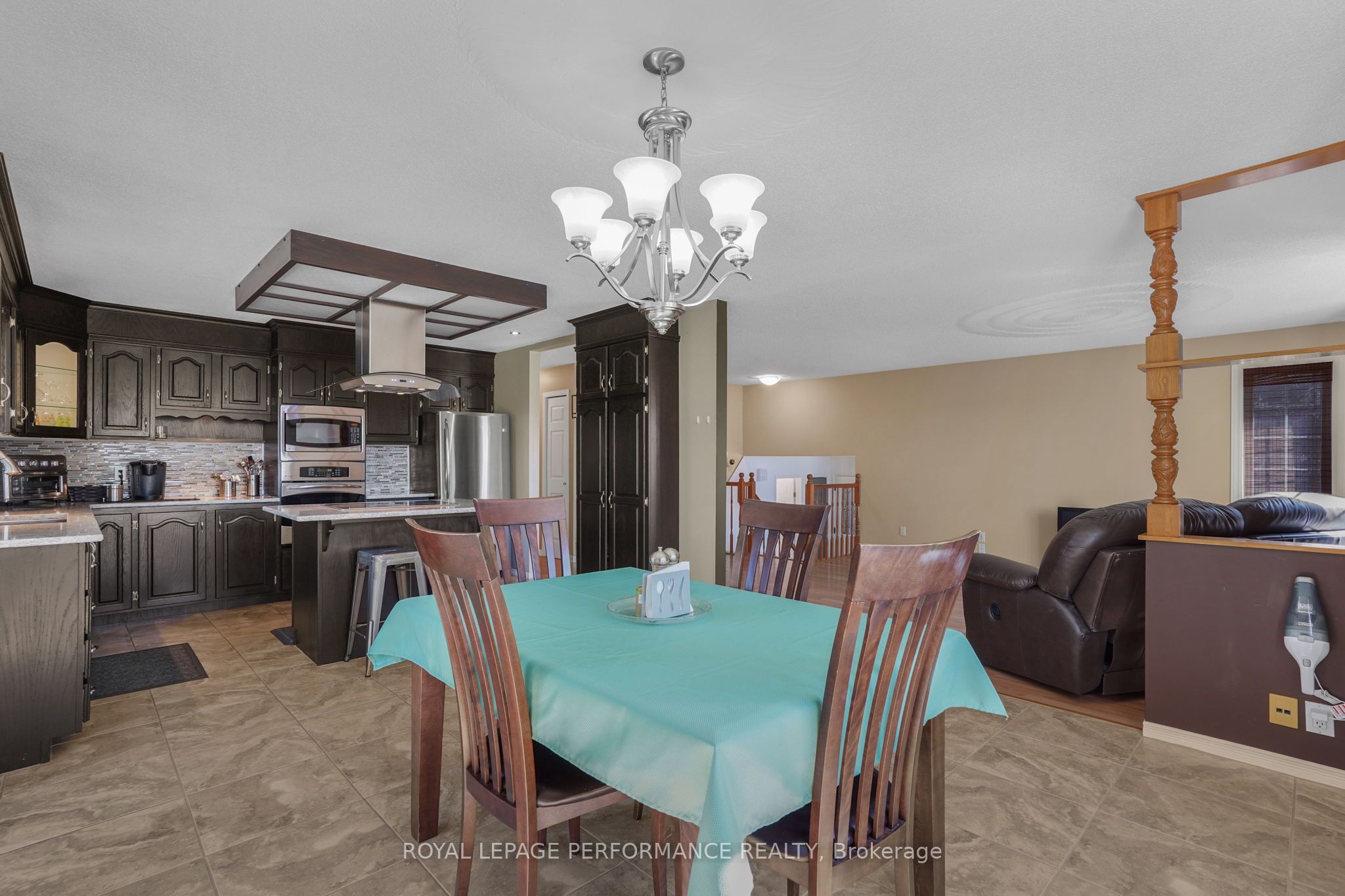 1658 600 Route W Property Photo 7