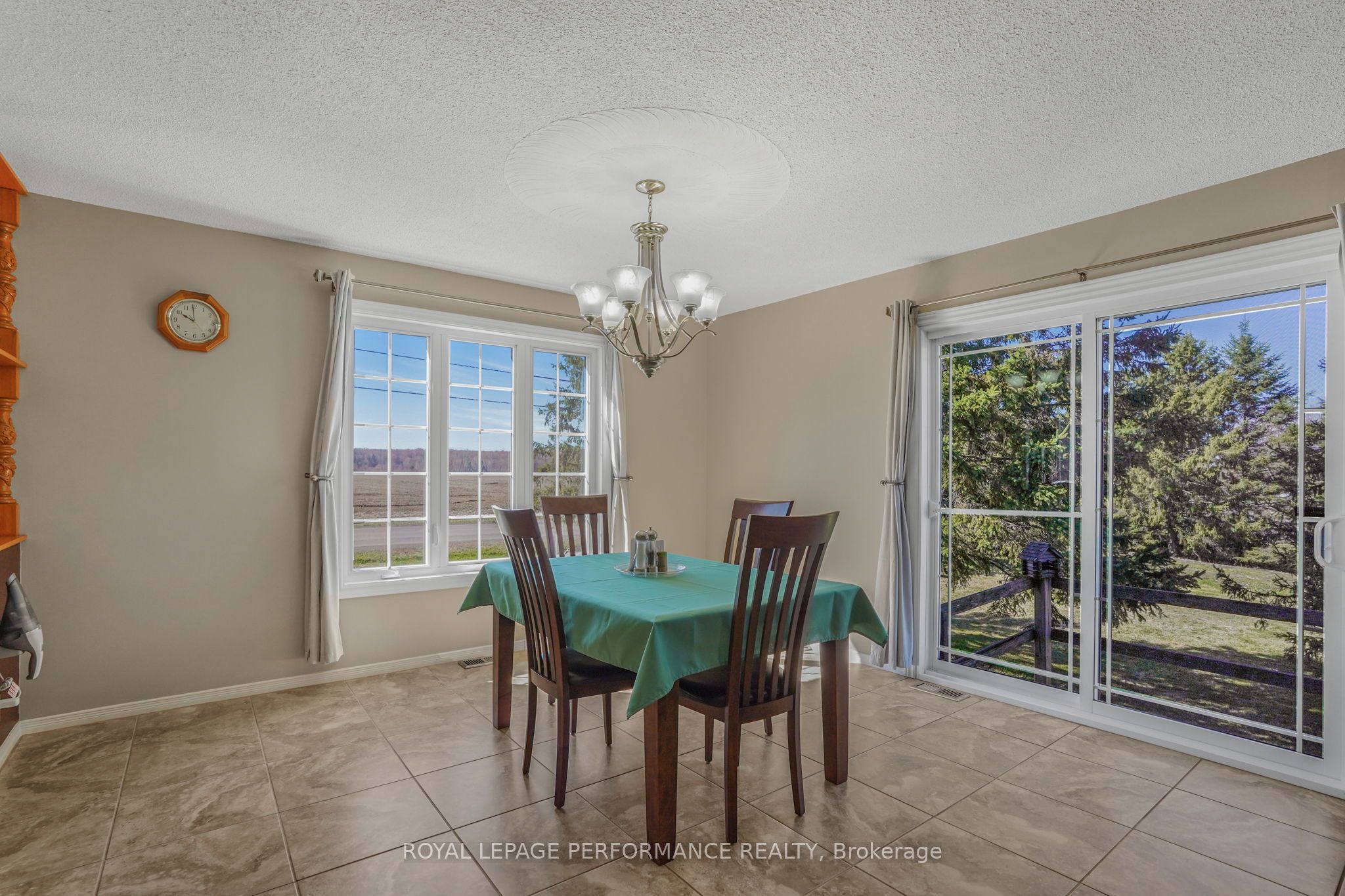 1658 600 Route W Property Photo 8