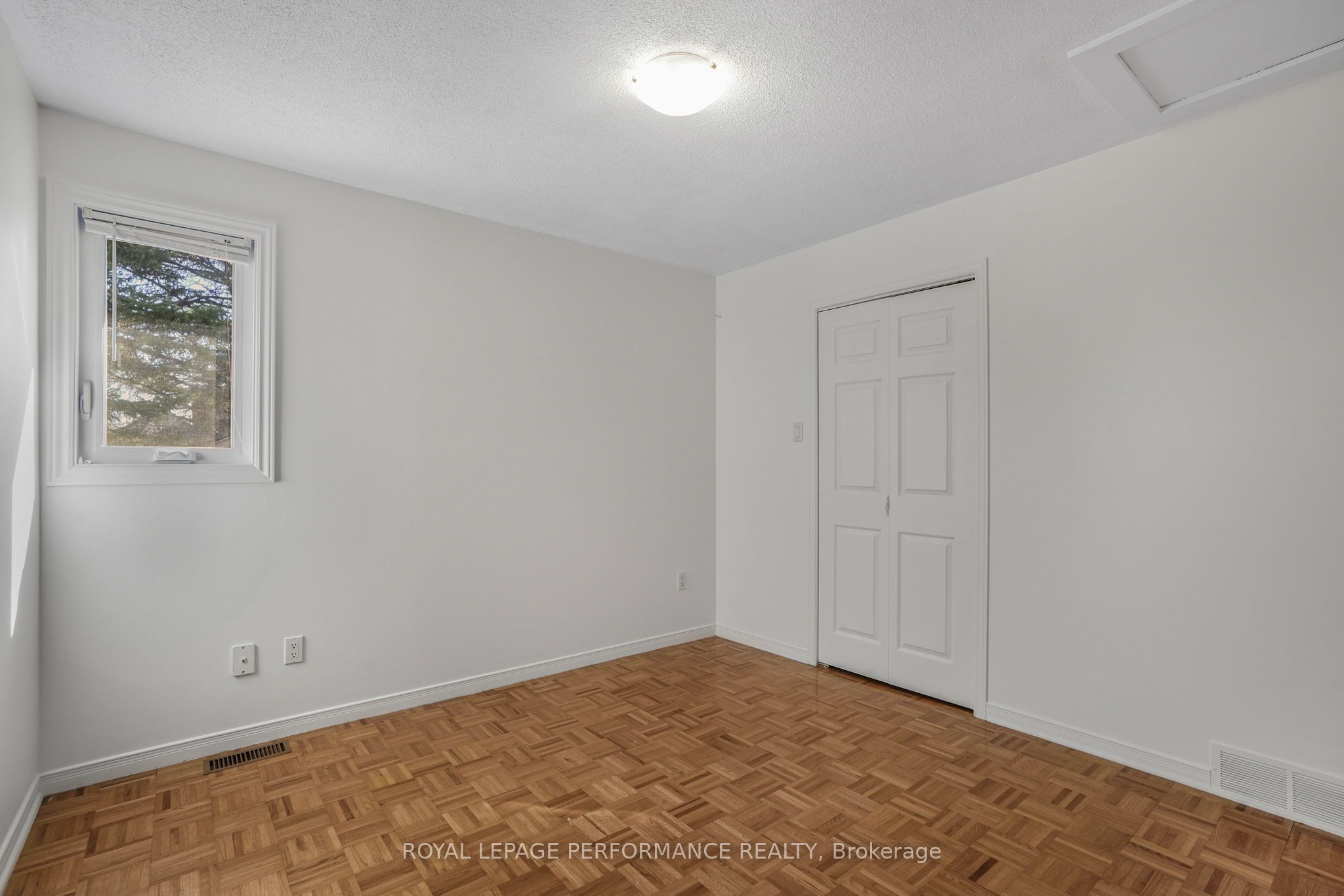 1658 600 Route W Property Photo 16