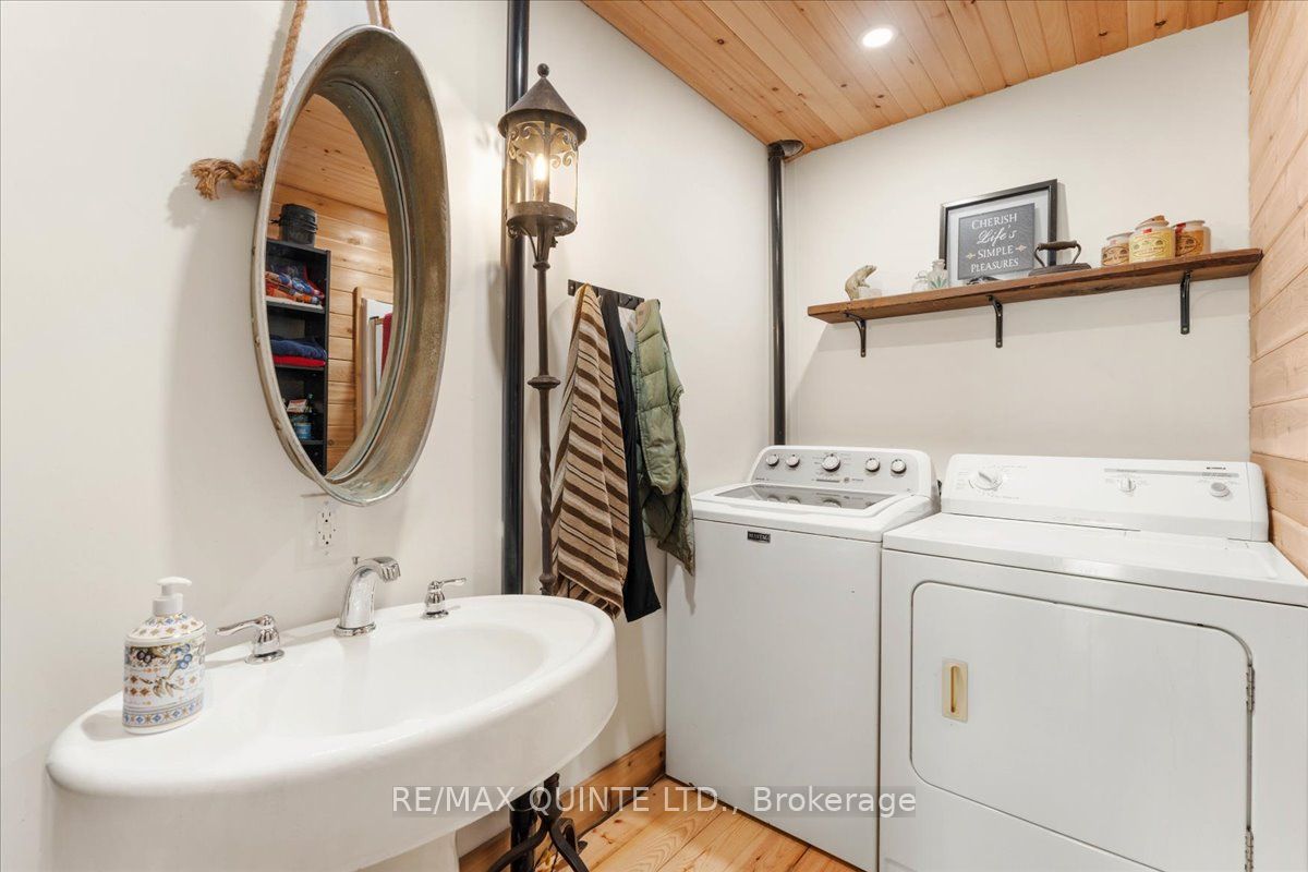 15775 Loyalist Parkway Property Photo 6