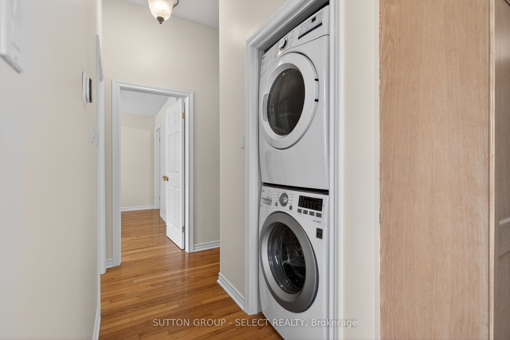 270 North Centre Road 5 Property Photo 12