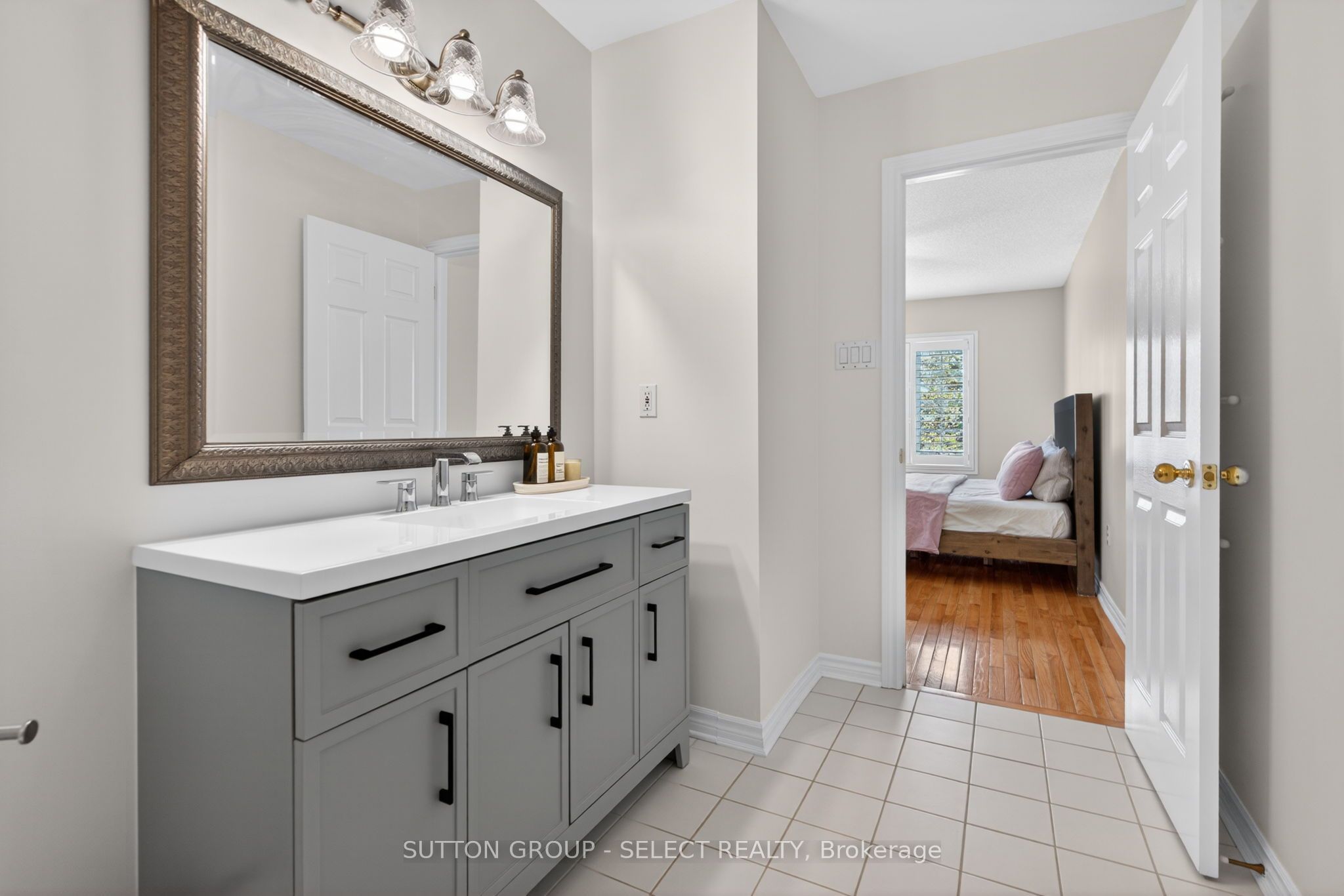 270 North Centre Road 5 Property Photo 18