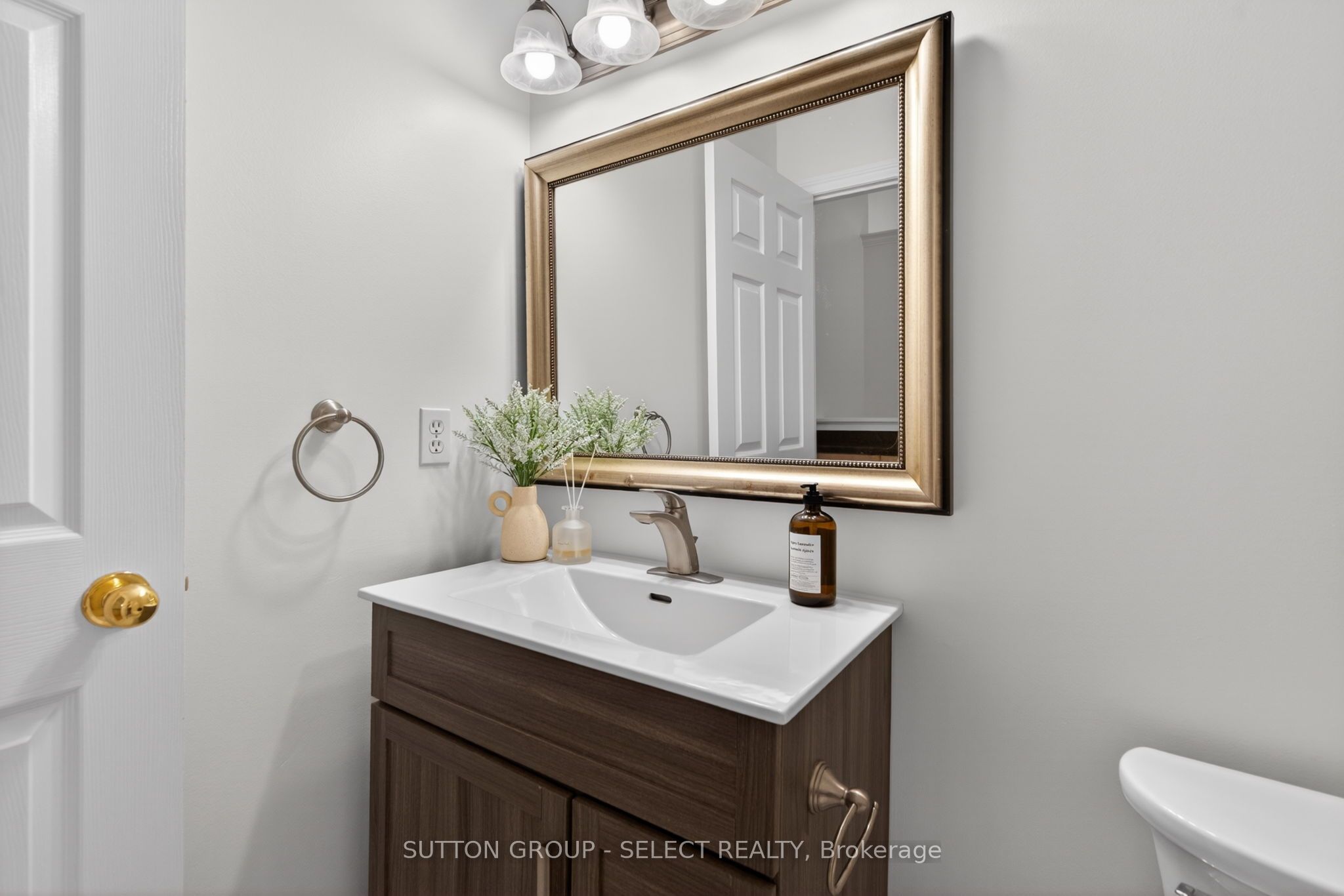 270 North Centre Road 5 Property Photo 21