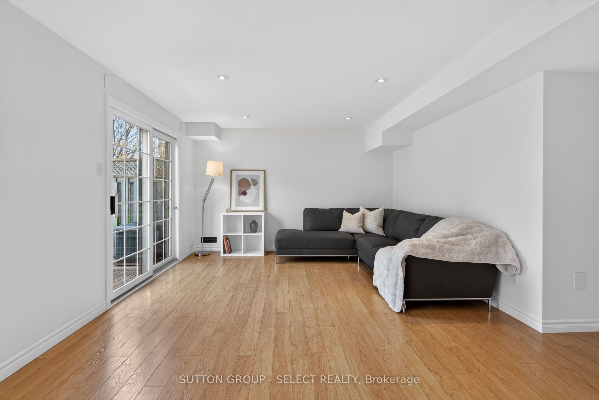 270 North Centre Road 5 Property Photo 26