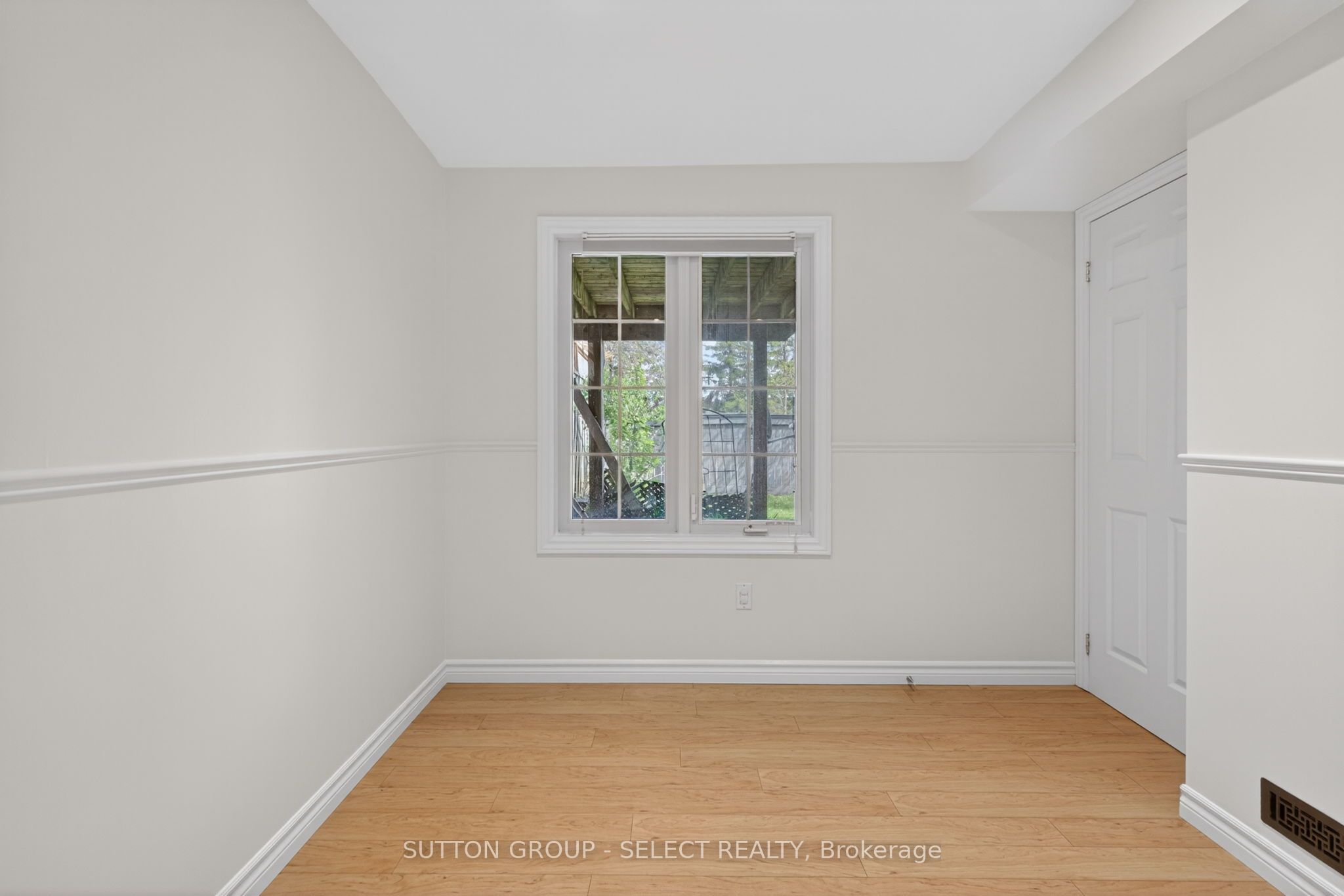 270 North Centre Road 5 Property Photo 28